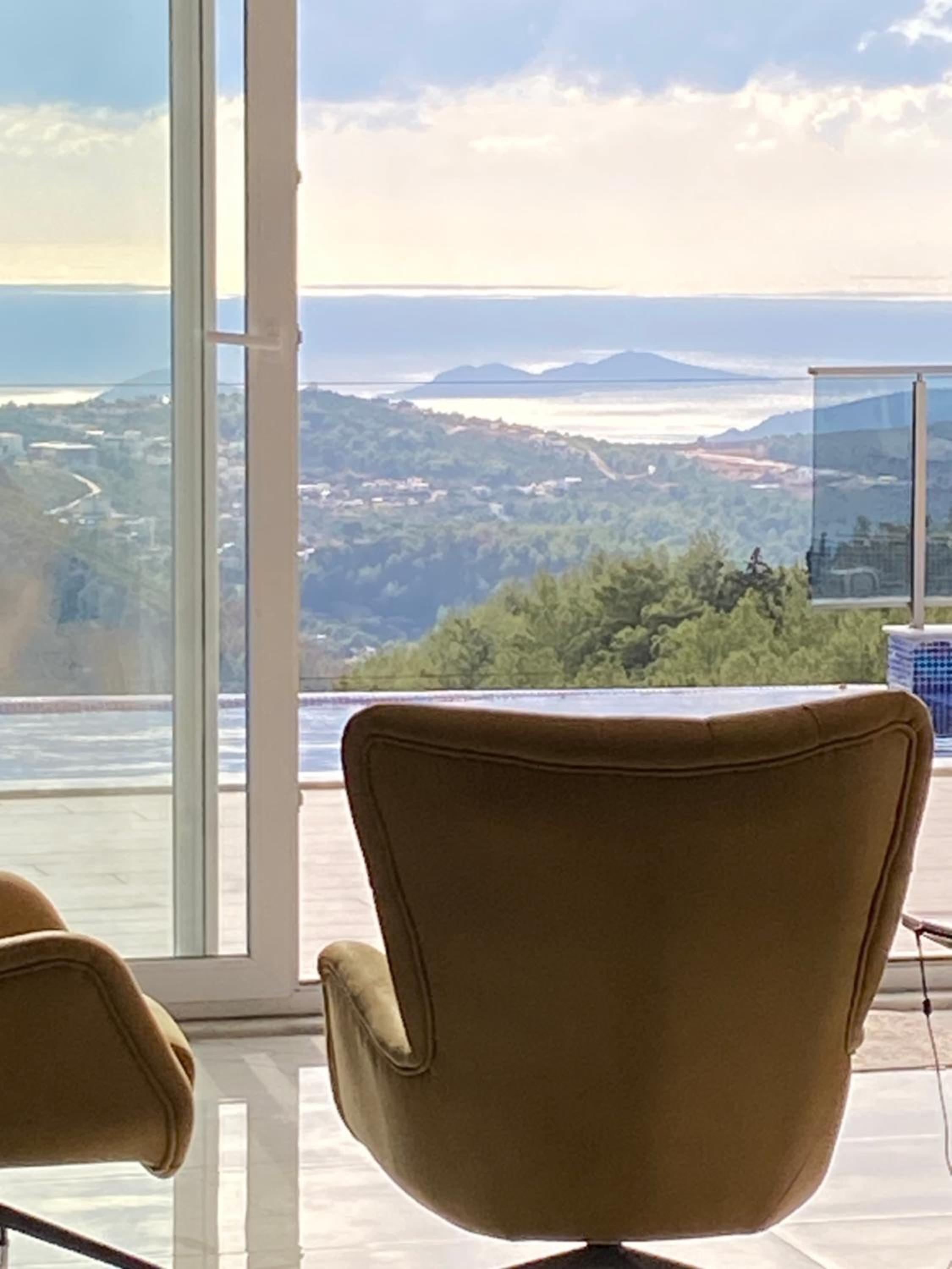 LA VILLA CELINE- XLarge villa complete privacy in nature, pool with wonderful view view 4