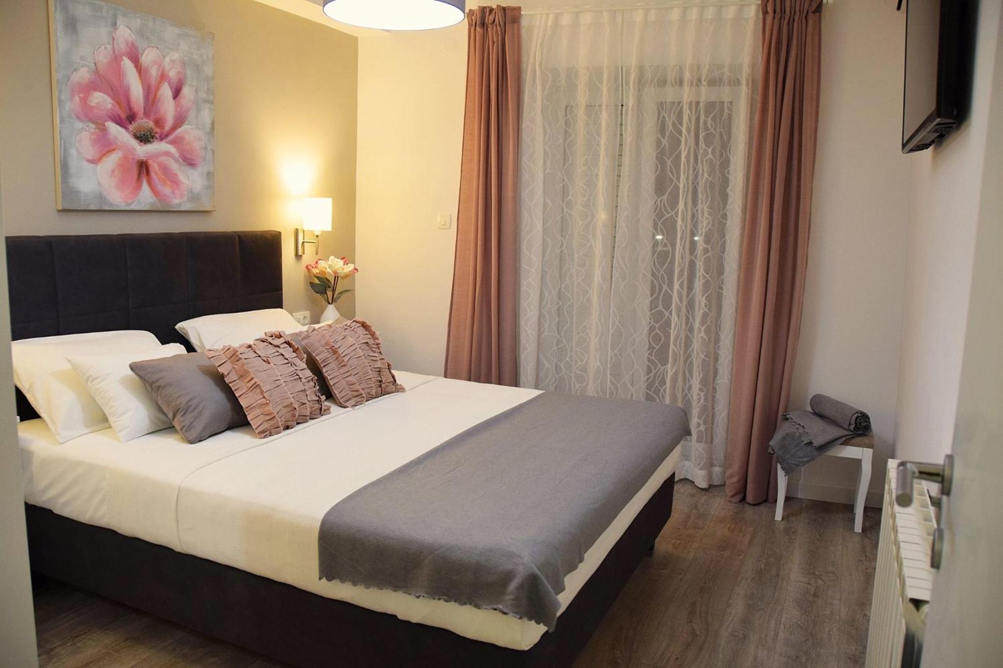 Villa Ana Apartments