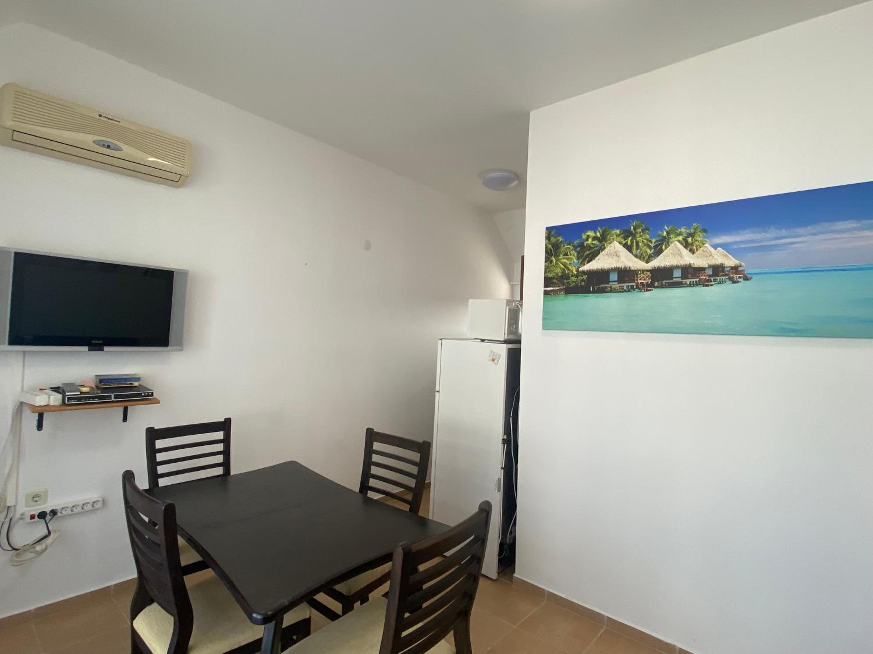 VISTA DEL MAR 2 A11 One Bedroom Apartment