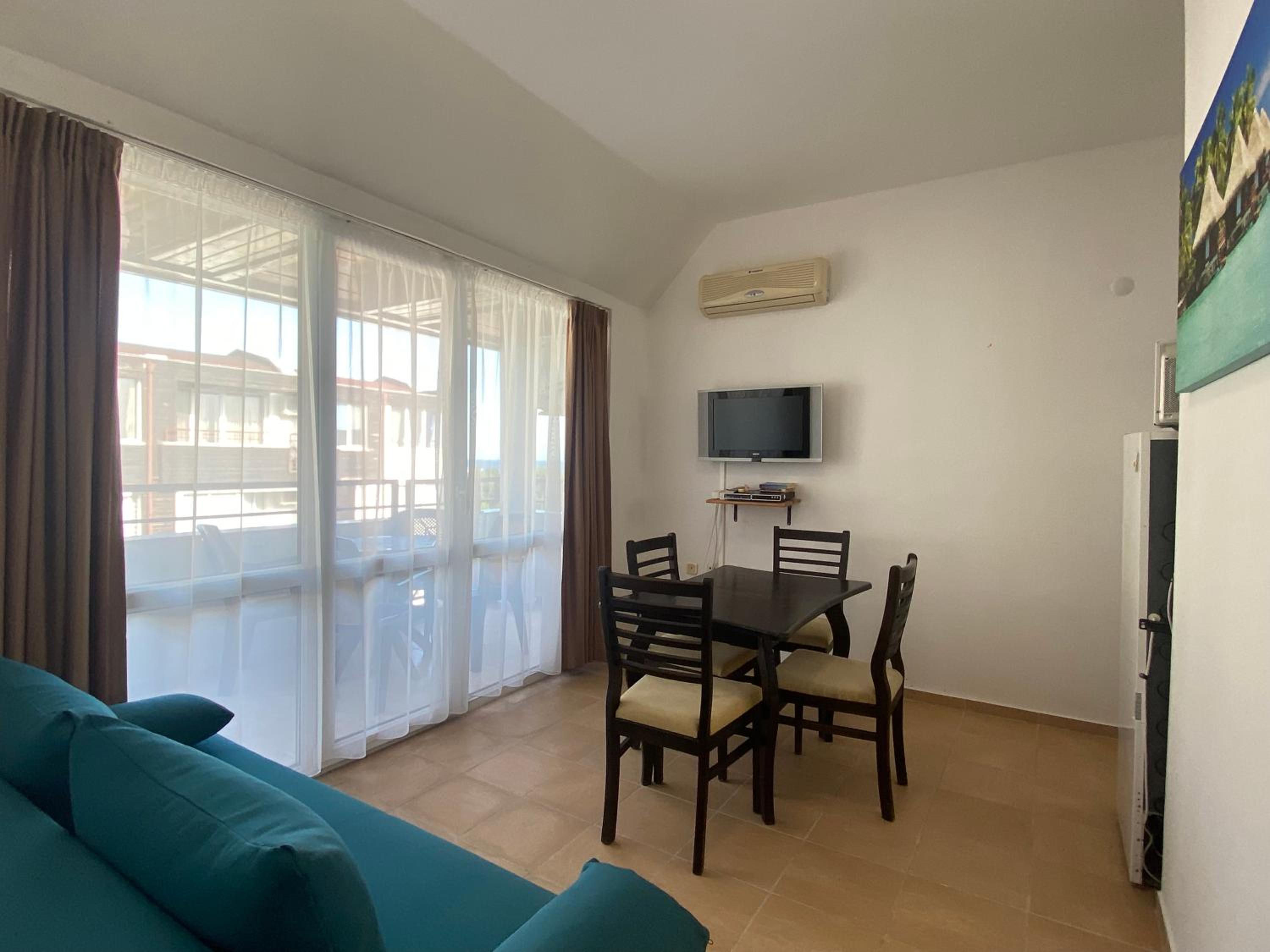 VISTA DEL MAR 2 A11 One Bedroom Apartment
