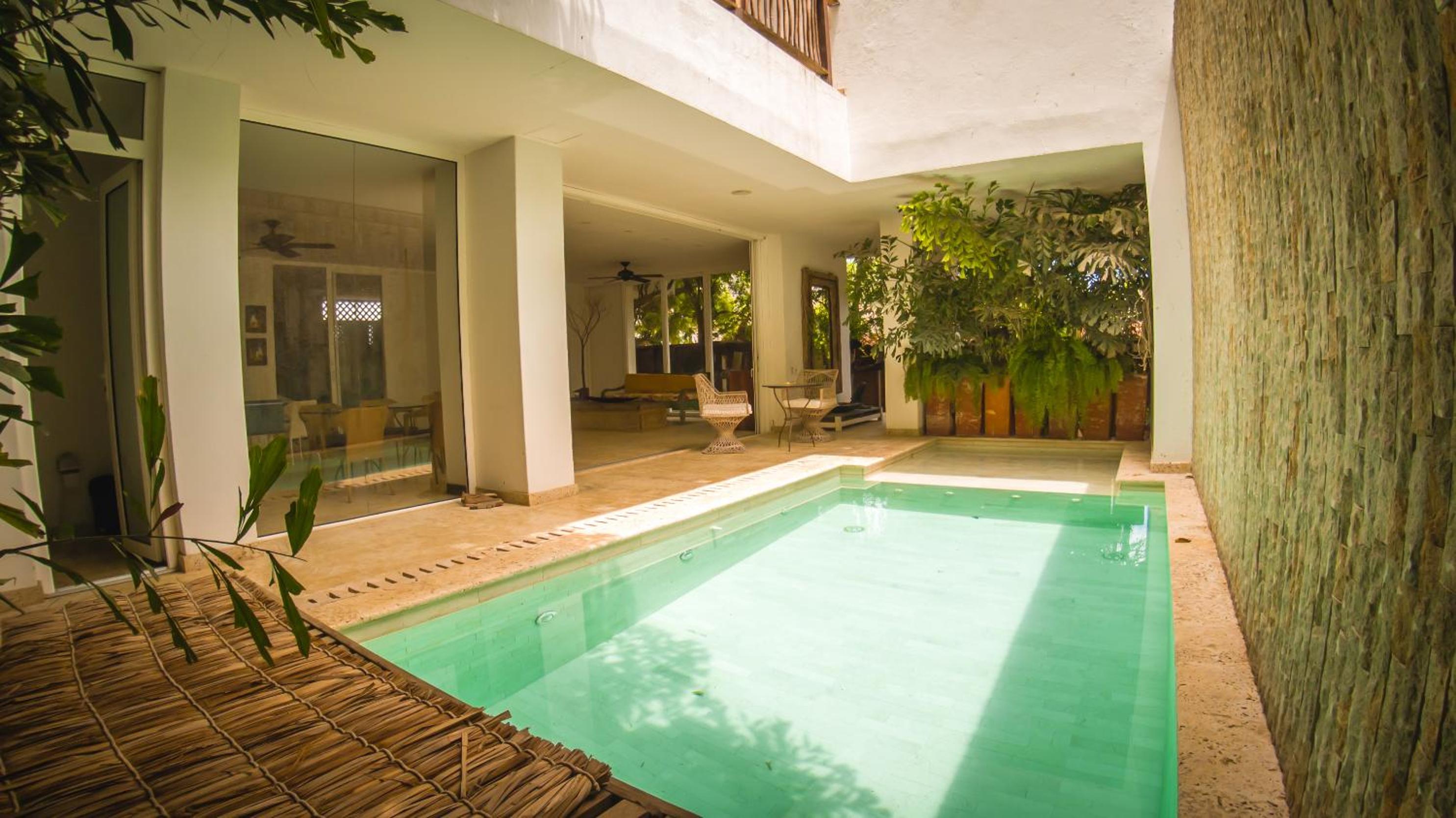 Casa Mangle, Jacuzzi + Piscina privada. 25 mts del Mar