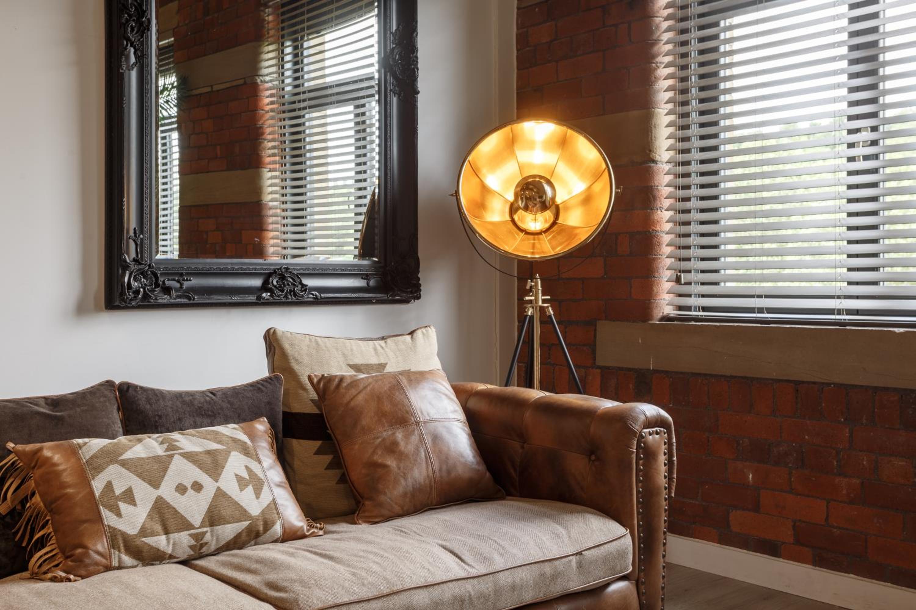 Bradford Vacations - Stunning Designer Penthouse - 85'' Cinema TV! - Property Image 28