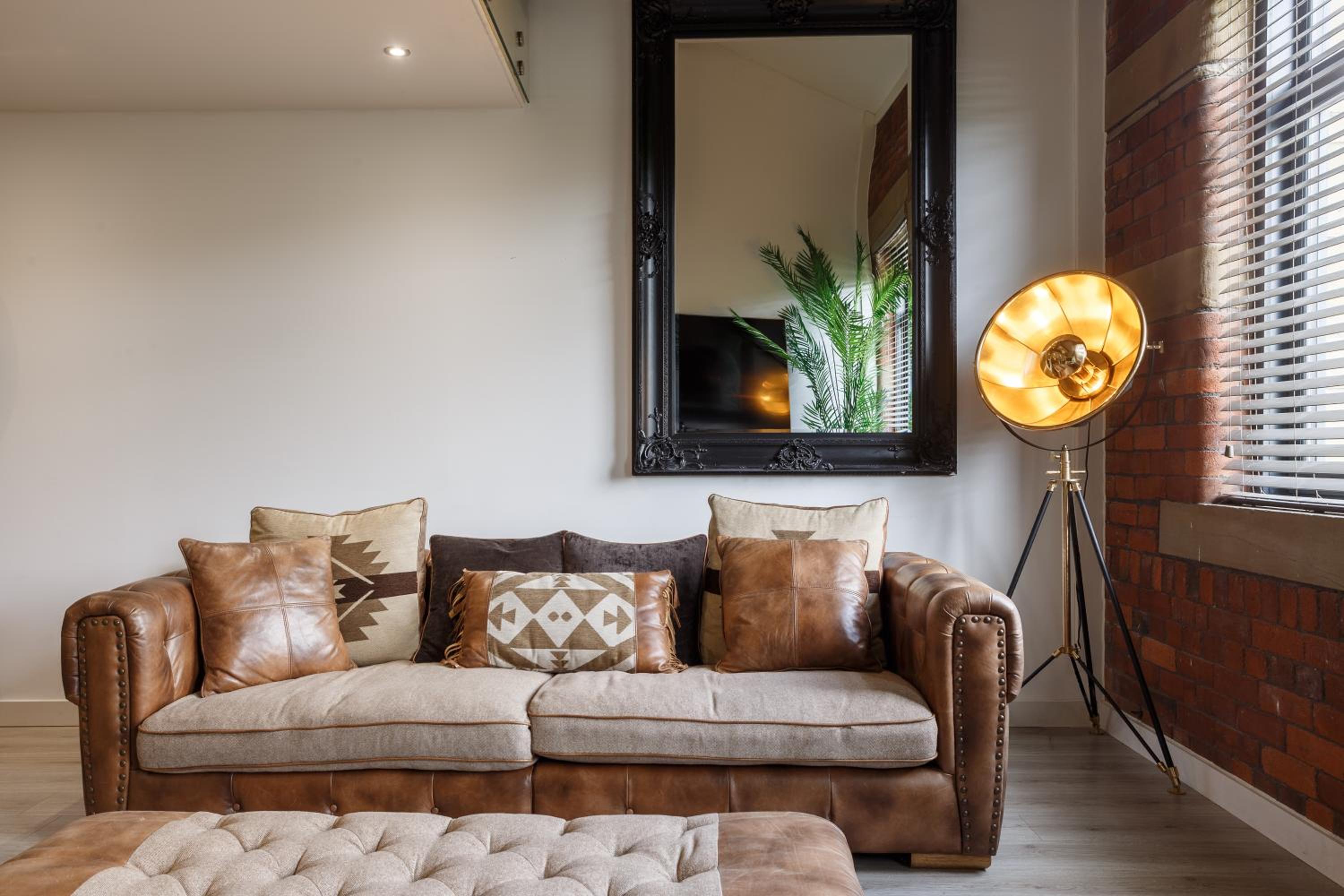 Bradford Vacations - Stunning Designer Penthouse - 85'' Cinema TV! - Property Image 17