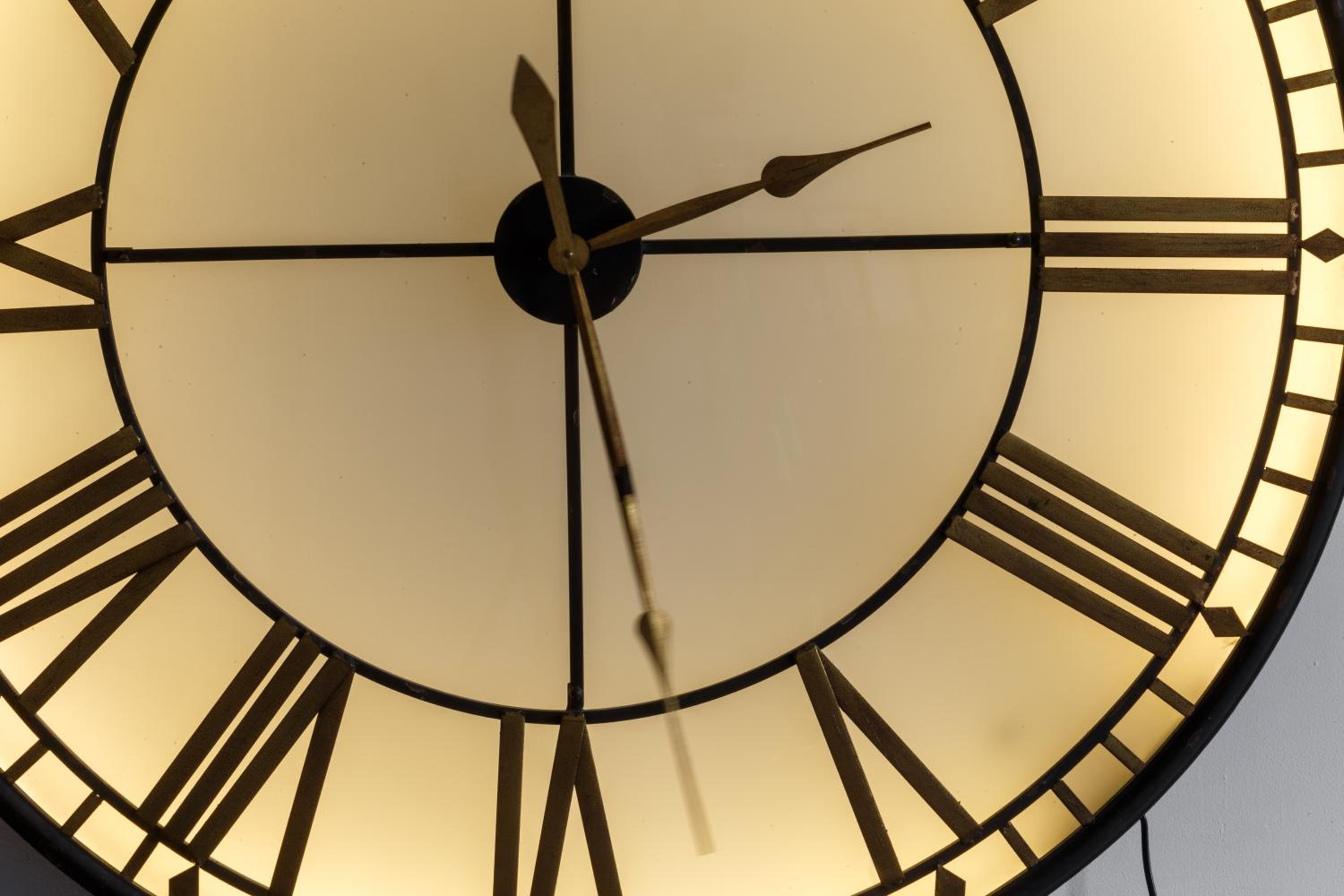 Bradford Vacations - Stunning Designer Penthouse - 85'' Cinema TV! - Property Image 3