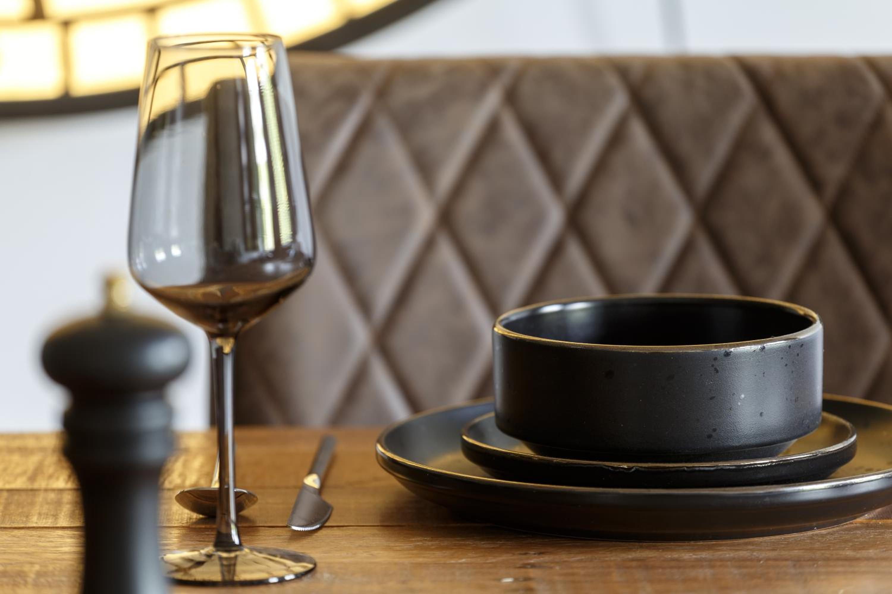 Bradford Vacations - Stunning Designer Penthouse - 85'' Cinema TV! - Property Image 2