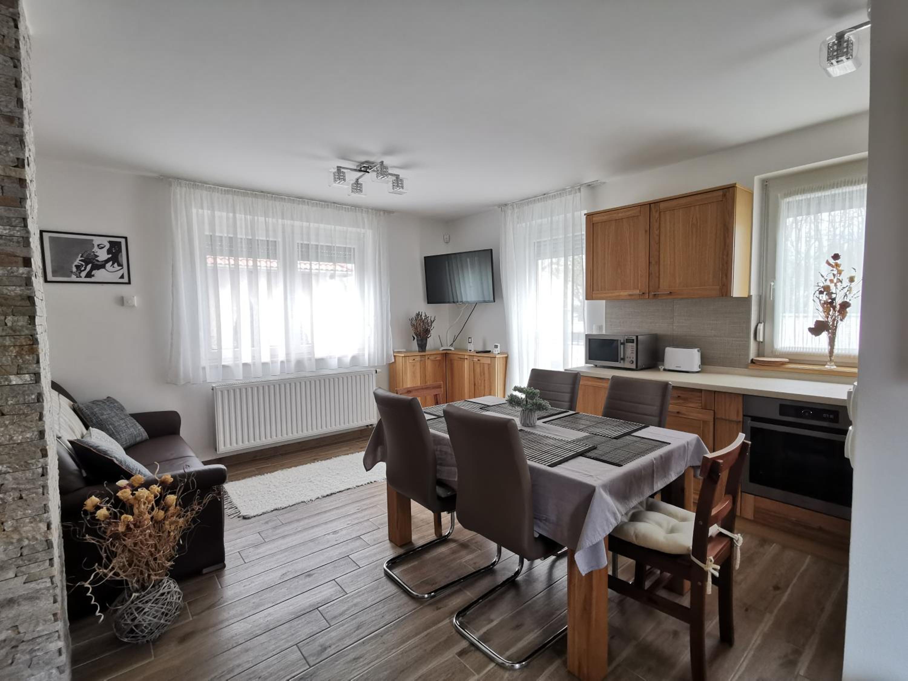 Silye De Lis Apartman