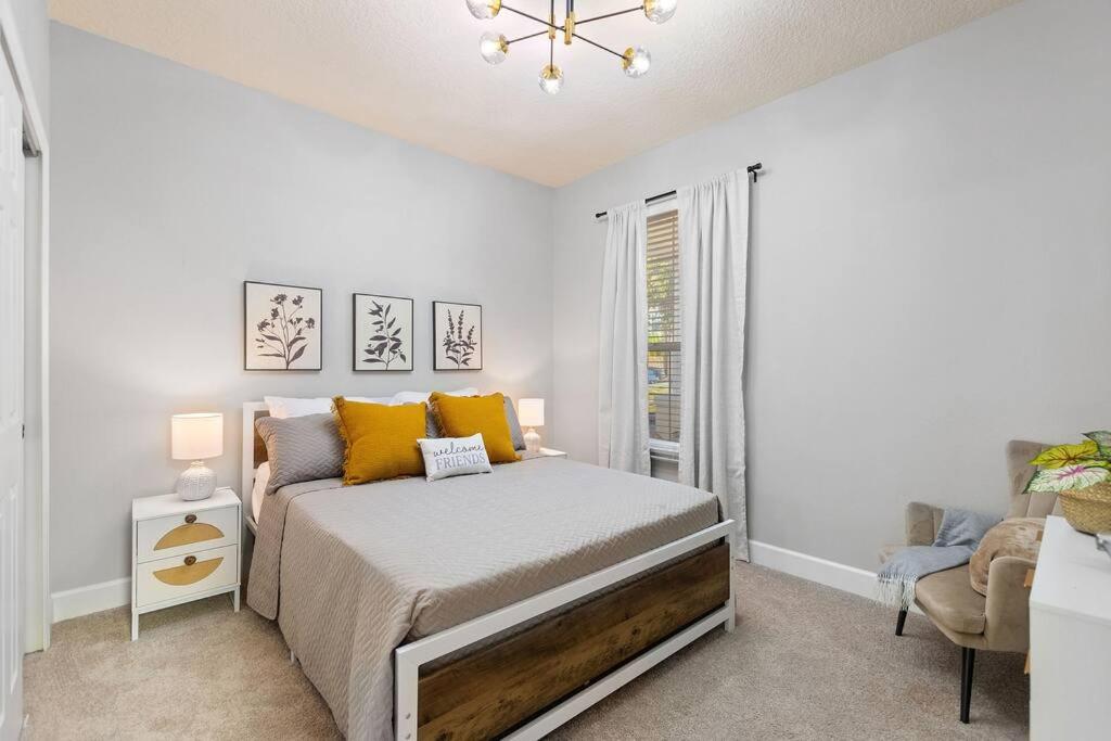 Placid Retreat Near Disney Orlando, FL