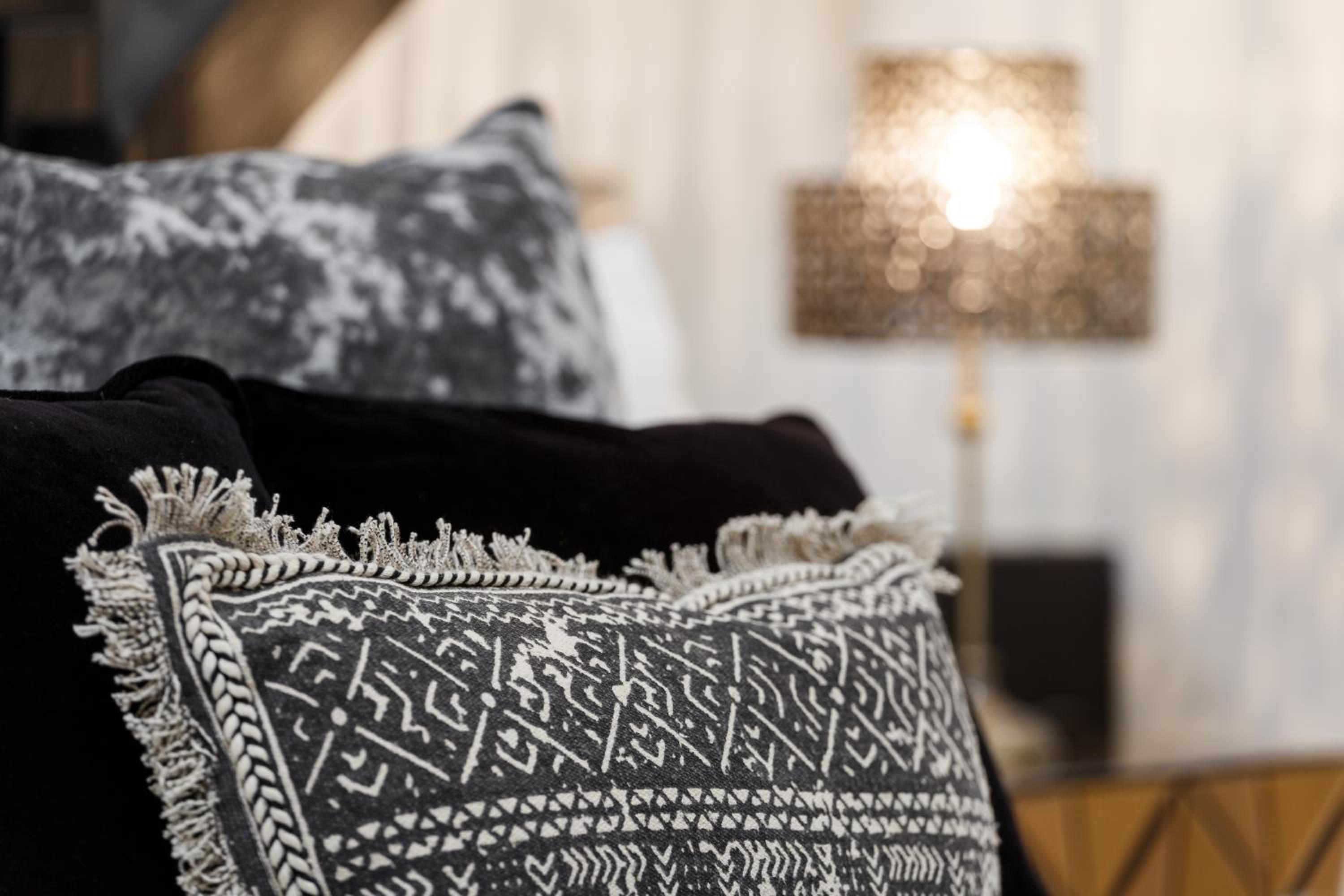 Bradford Vacations - Stunning Designer Penthouse - 85'' Cinema TV! - Property Image 25