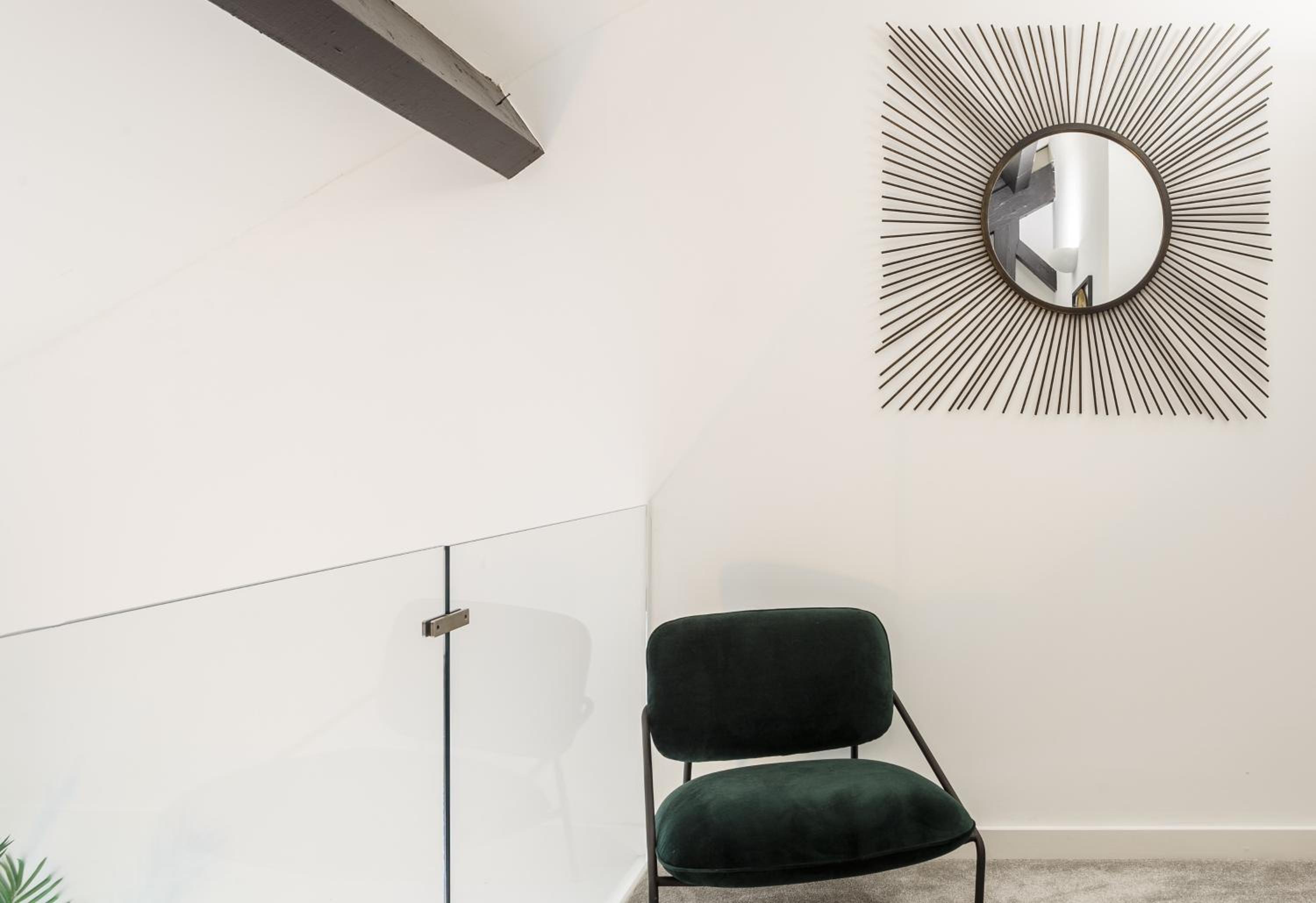 Bradford Vacations - Stunning Designer Penthouse - 85'' Cinema TV! - Property Image 20