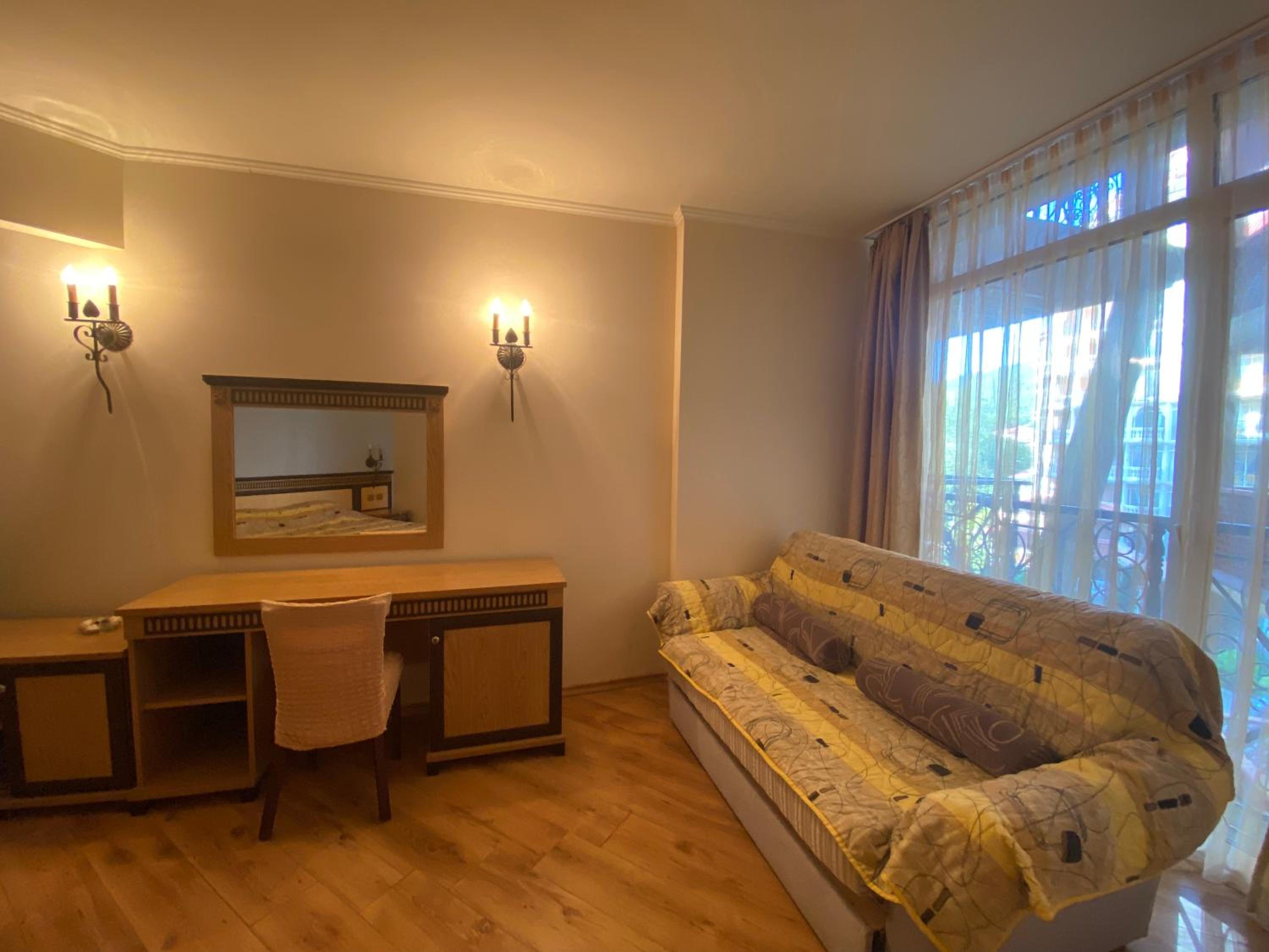 ATRIUM 402 Elenite One Bedroom Apartment