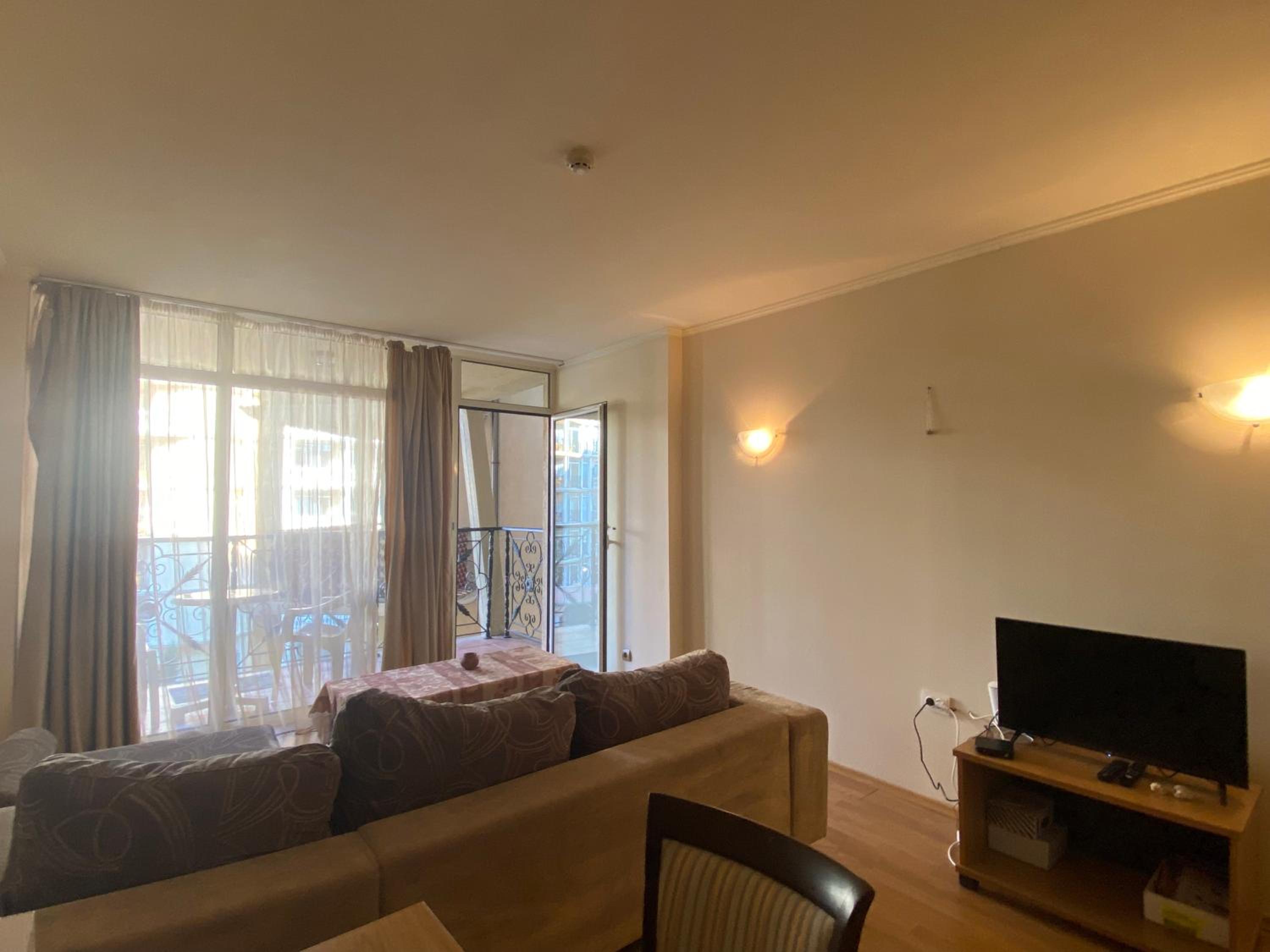 ATRIUM 402 Elenite One Bedroom Apartment
