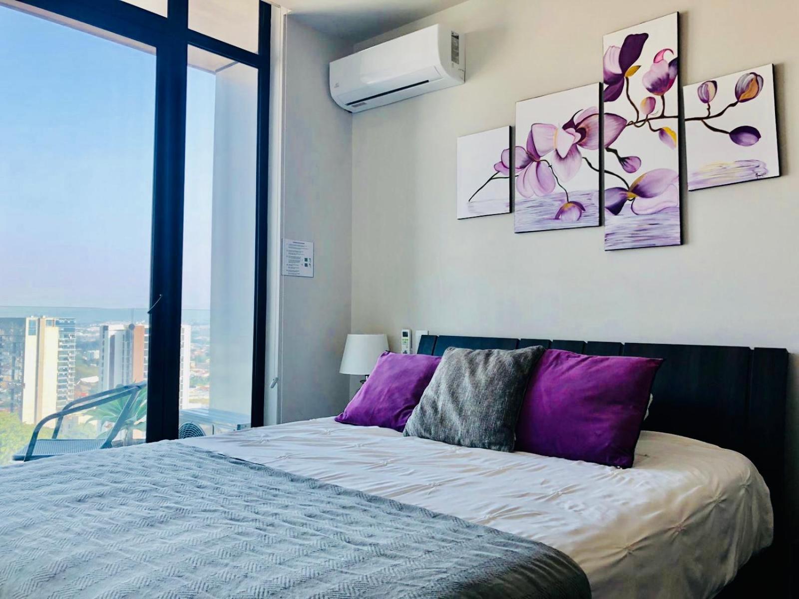 Amazing views SJO, Cozy, Equipped. 24/7 Concierge