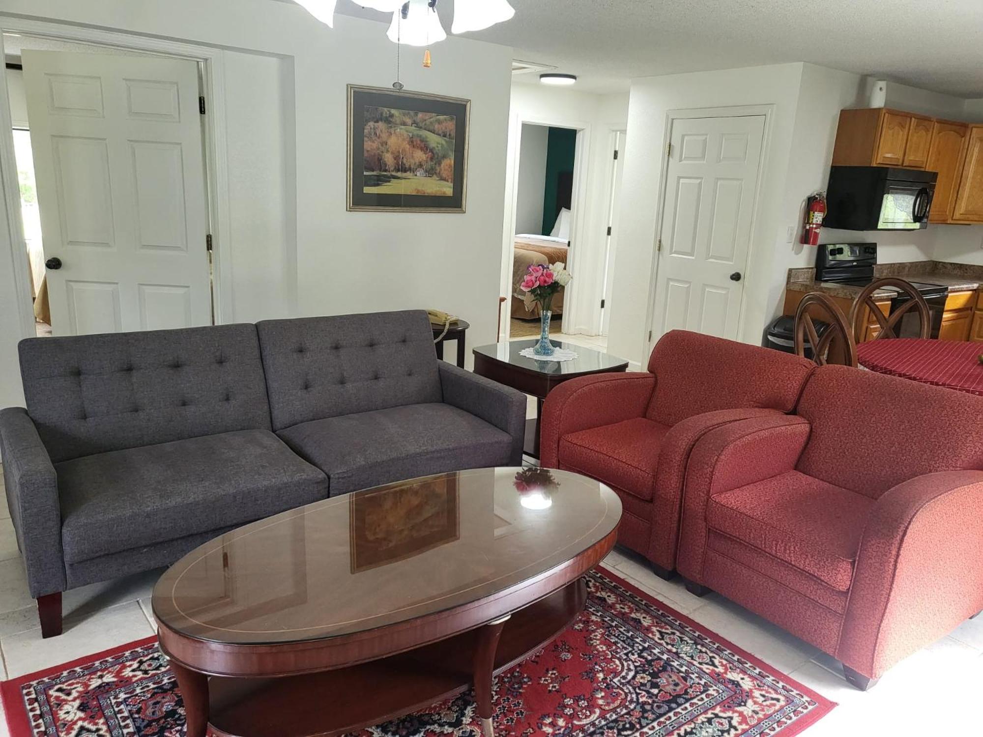 Pinetree Inn, Billede 10