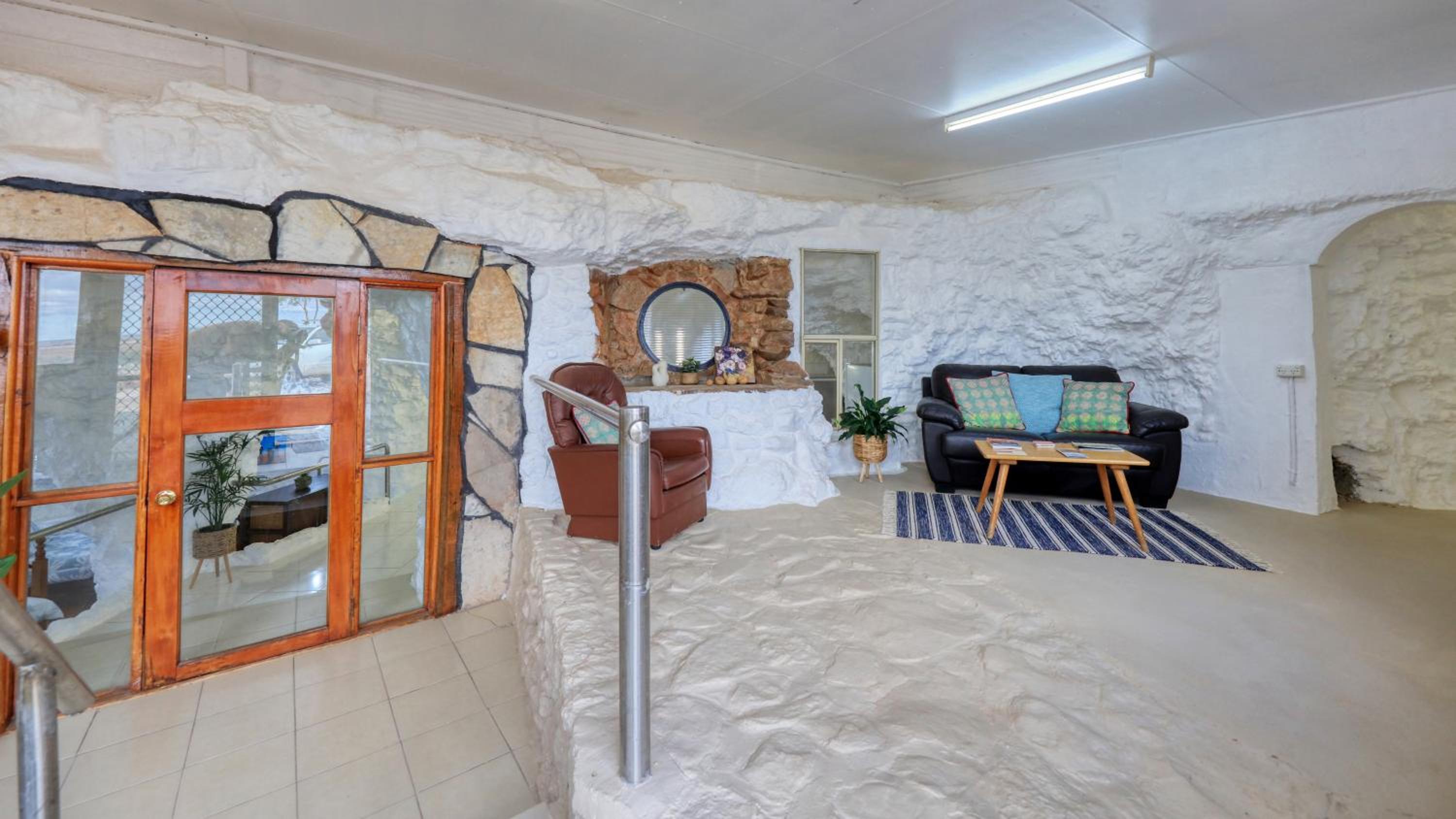 Desert Hideaway - White Cliffs