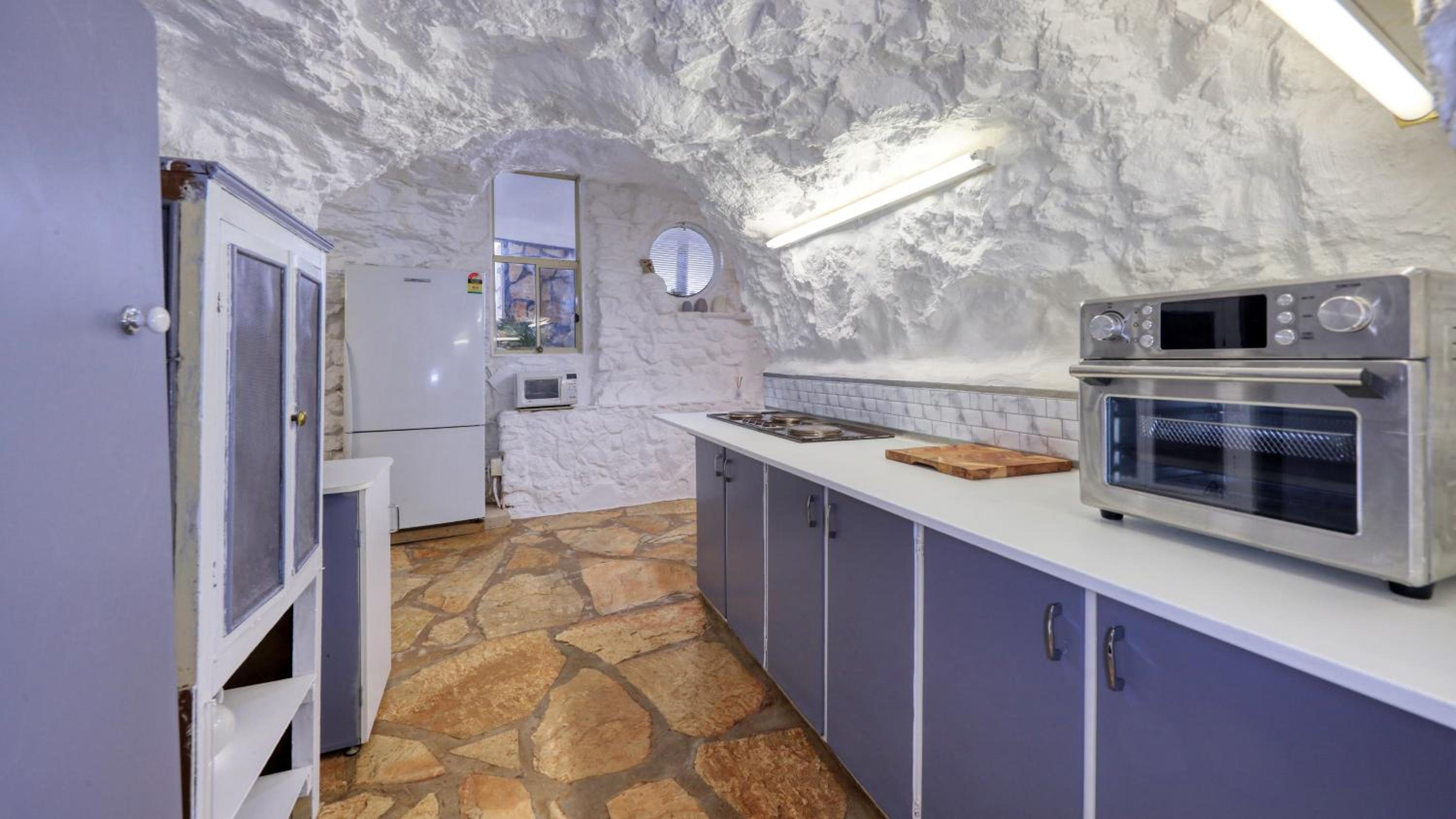 Desert Hideaway - White Cliffs