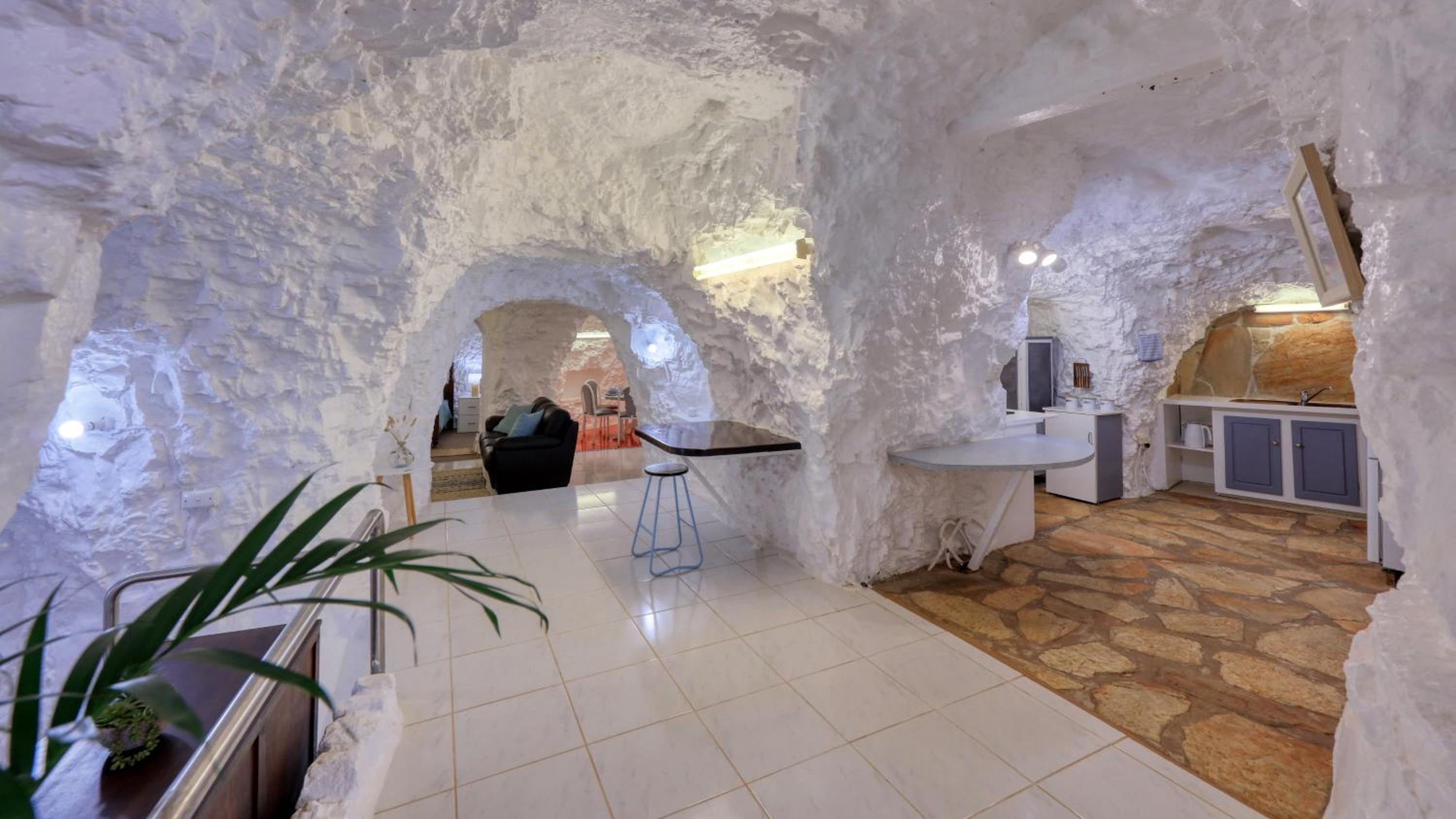 Desert Hideaway - White Cliffs