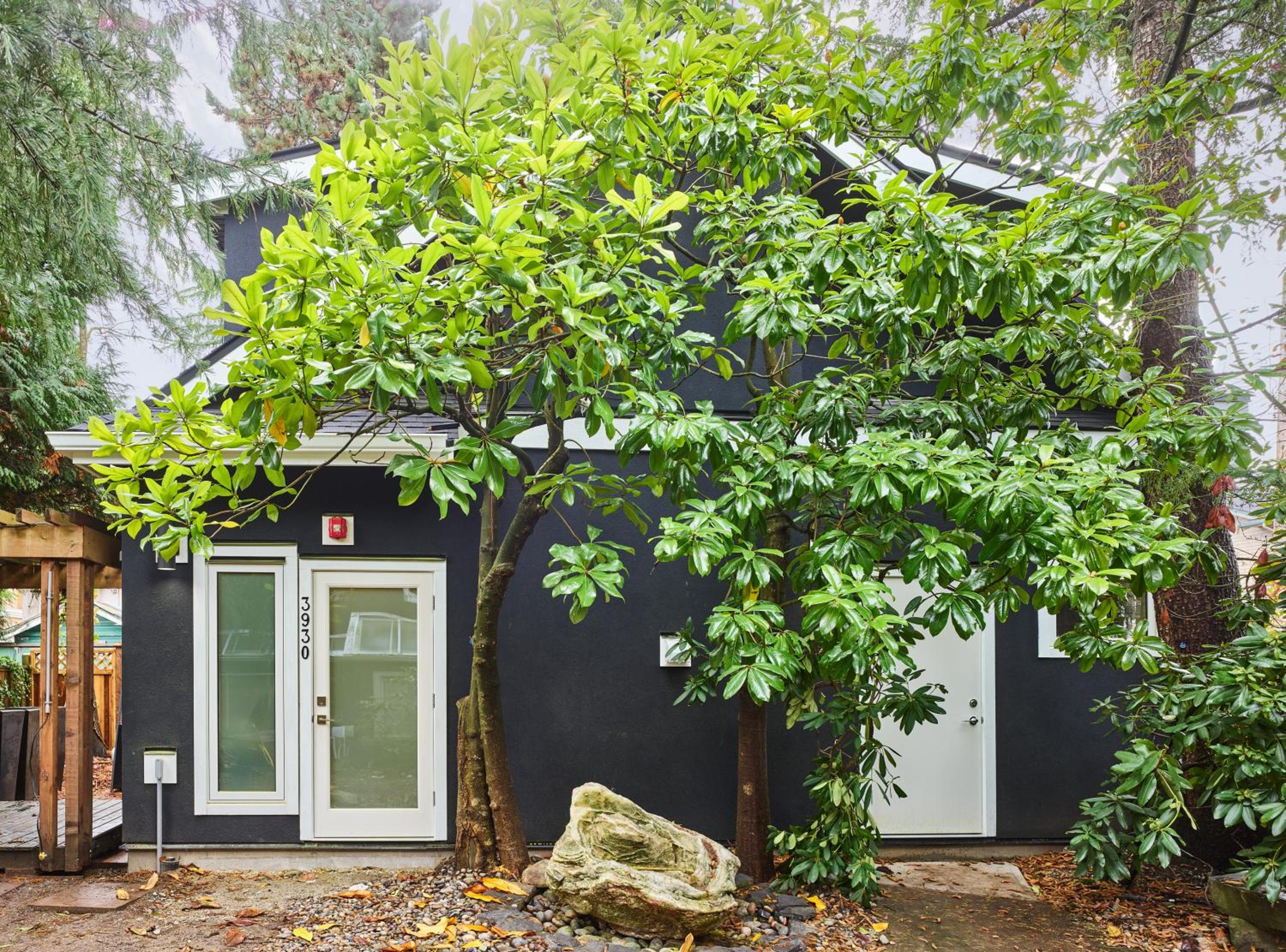 House On Dunbar B&B - Image 3