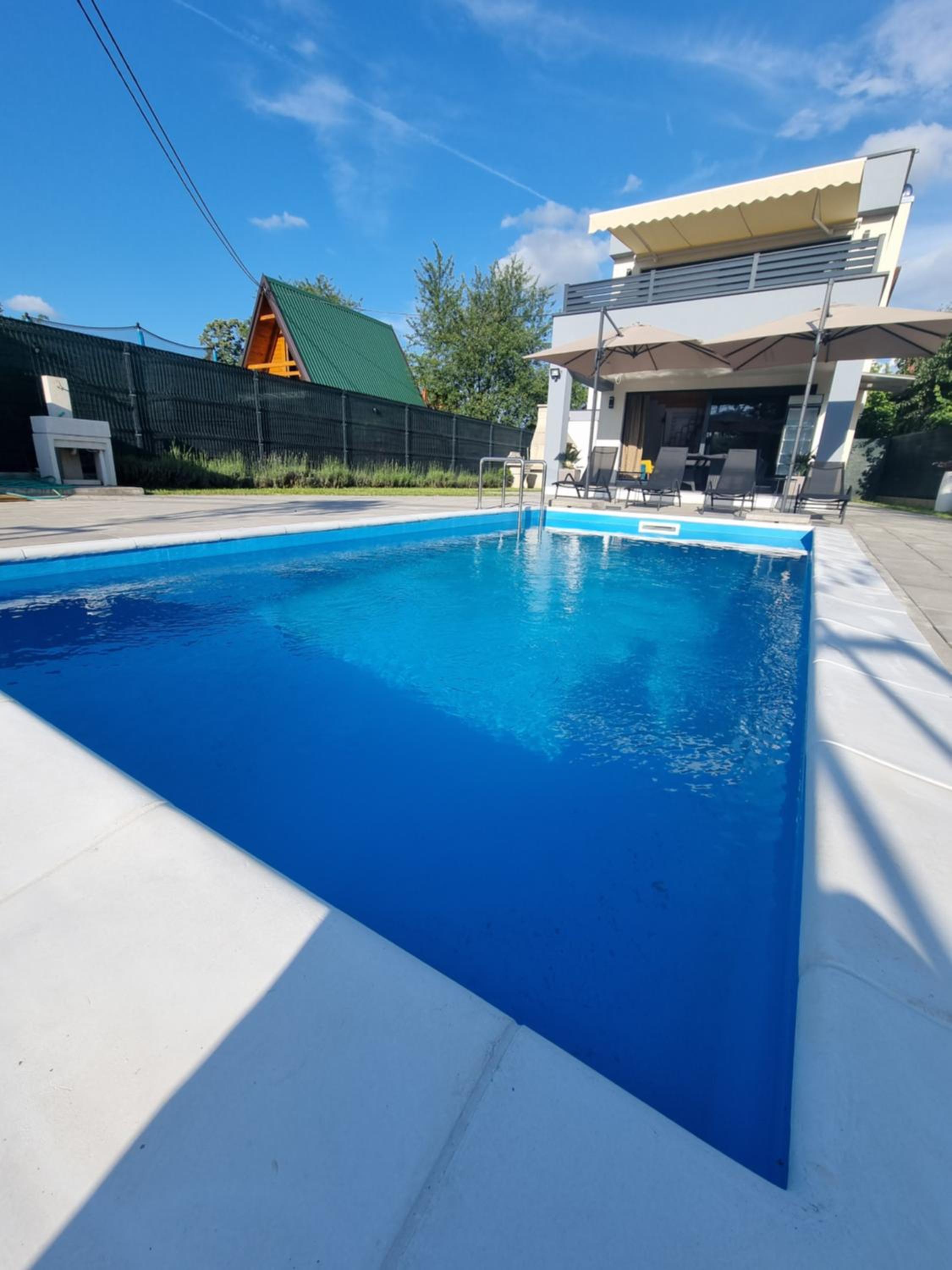VILLA BELLA