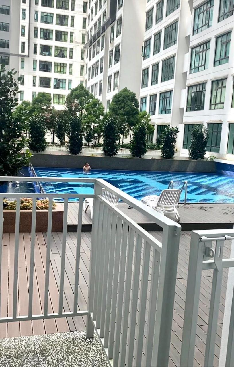 JB D’Summit Residence by The Pool