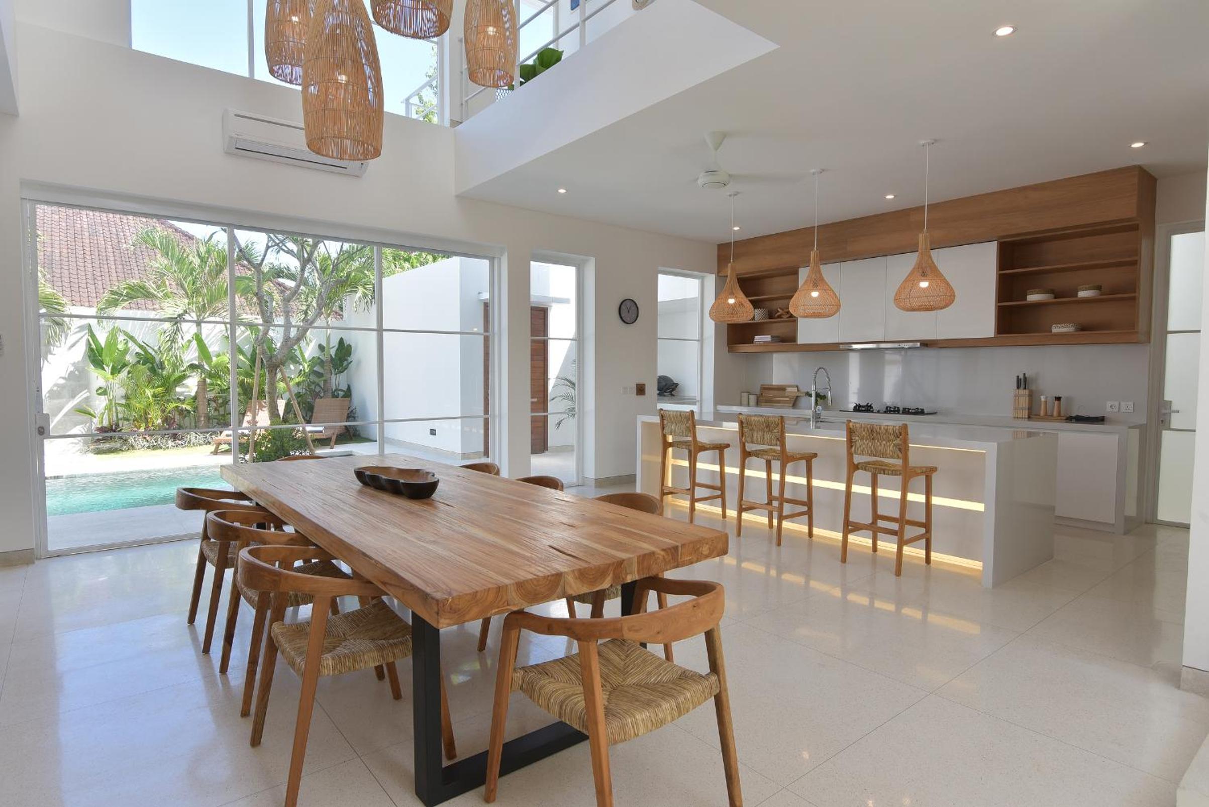 Villa Cruz close to Finns Beach club view 3
