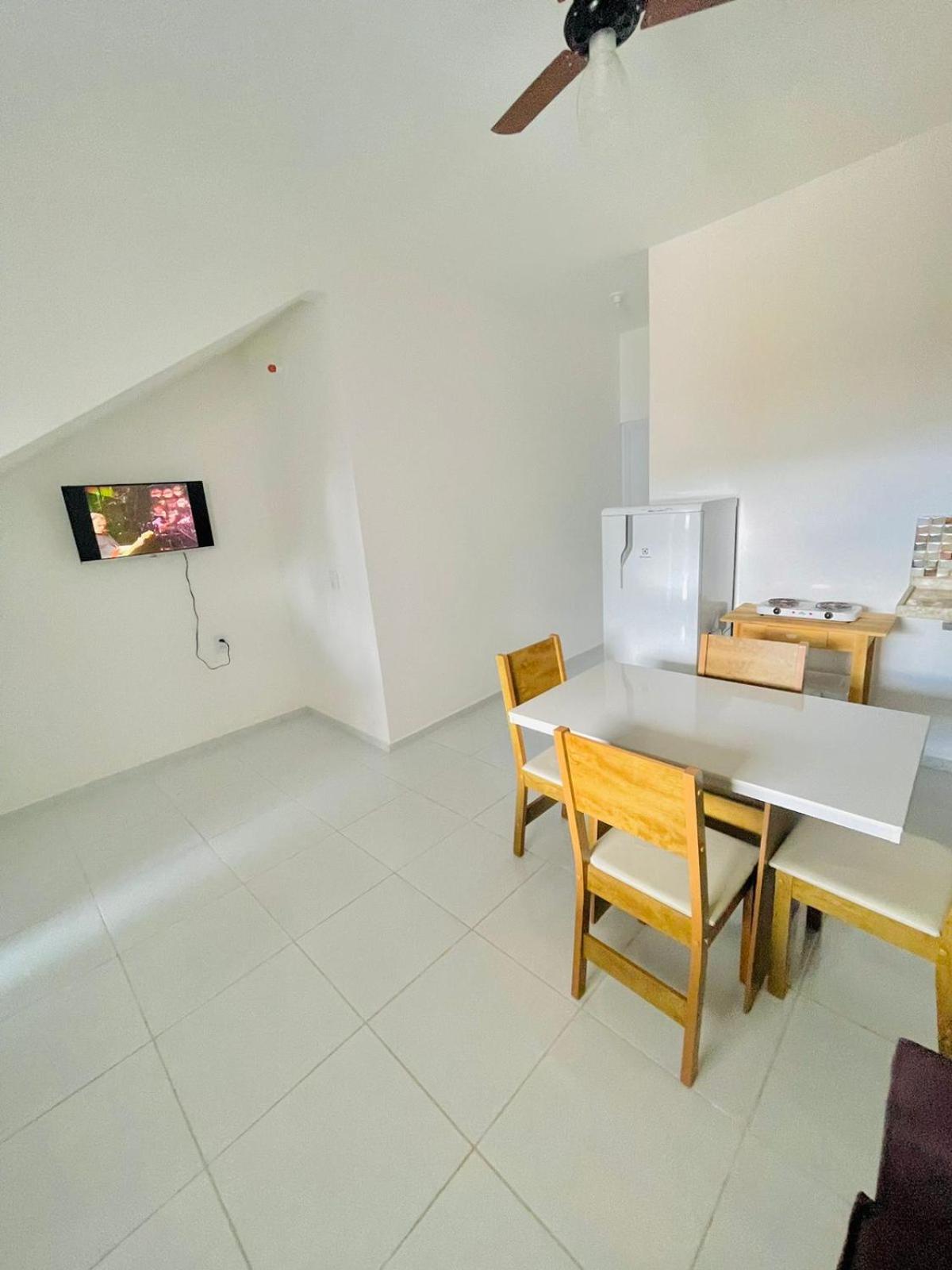 Casa do Bruno - Apartamento terreo - 1 - Terra - Quarto e sala com cozinha americana na praia do preá-CE