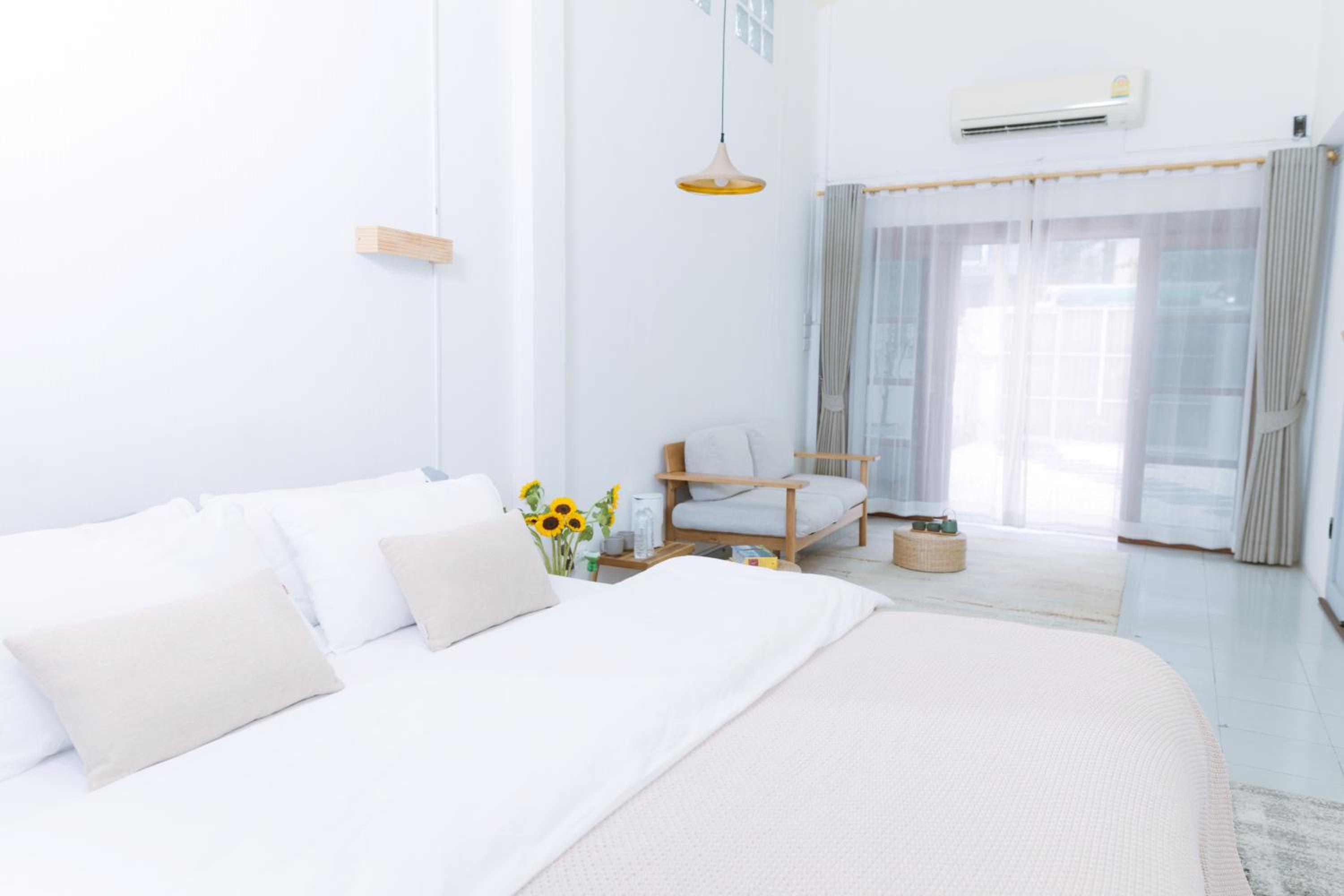 Ratchada Retreat Boutique Villa 1