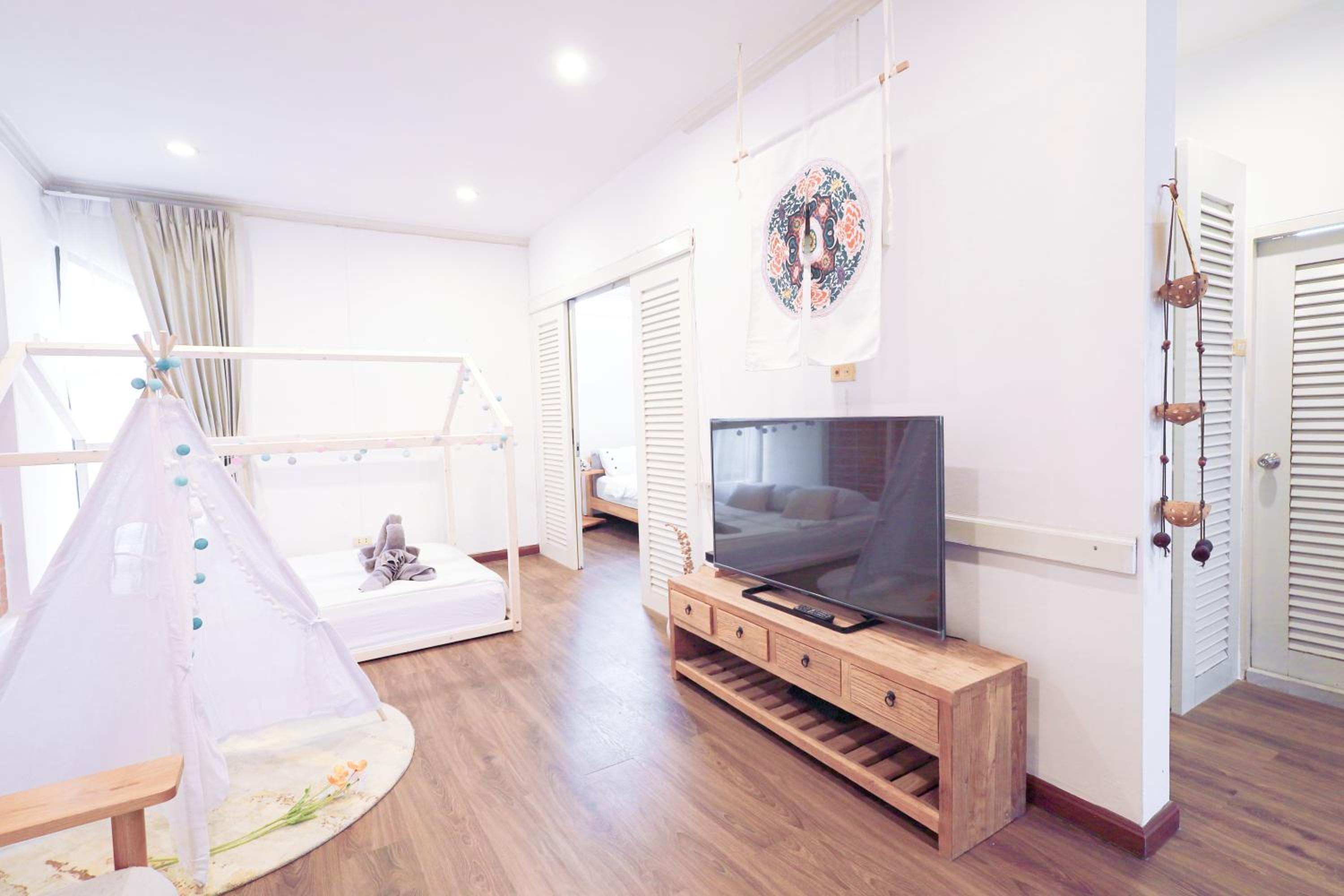 Ratchada Retreat Boutique Villa 1