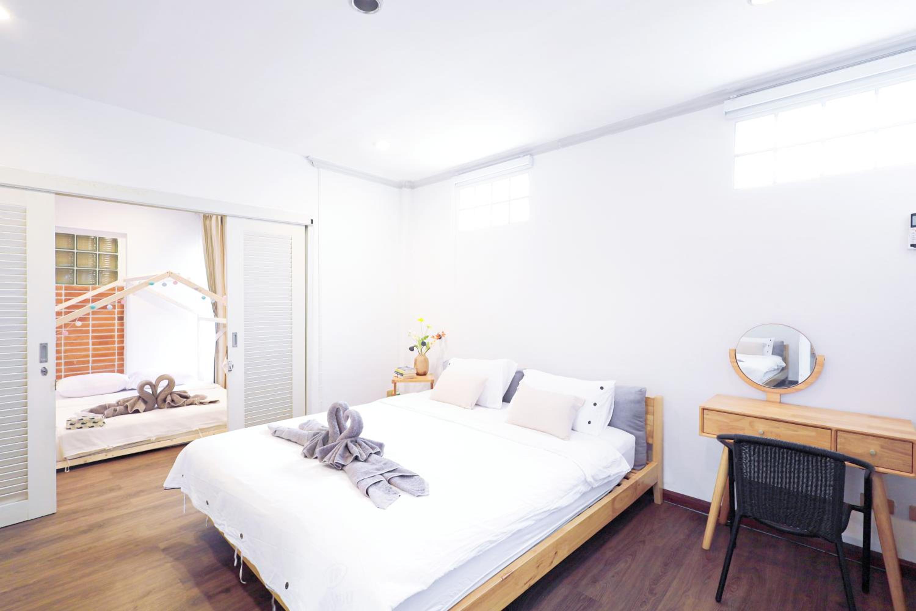 Ratchada Retreat Boutique Villa 1