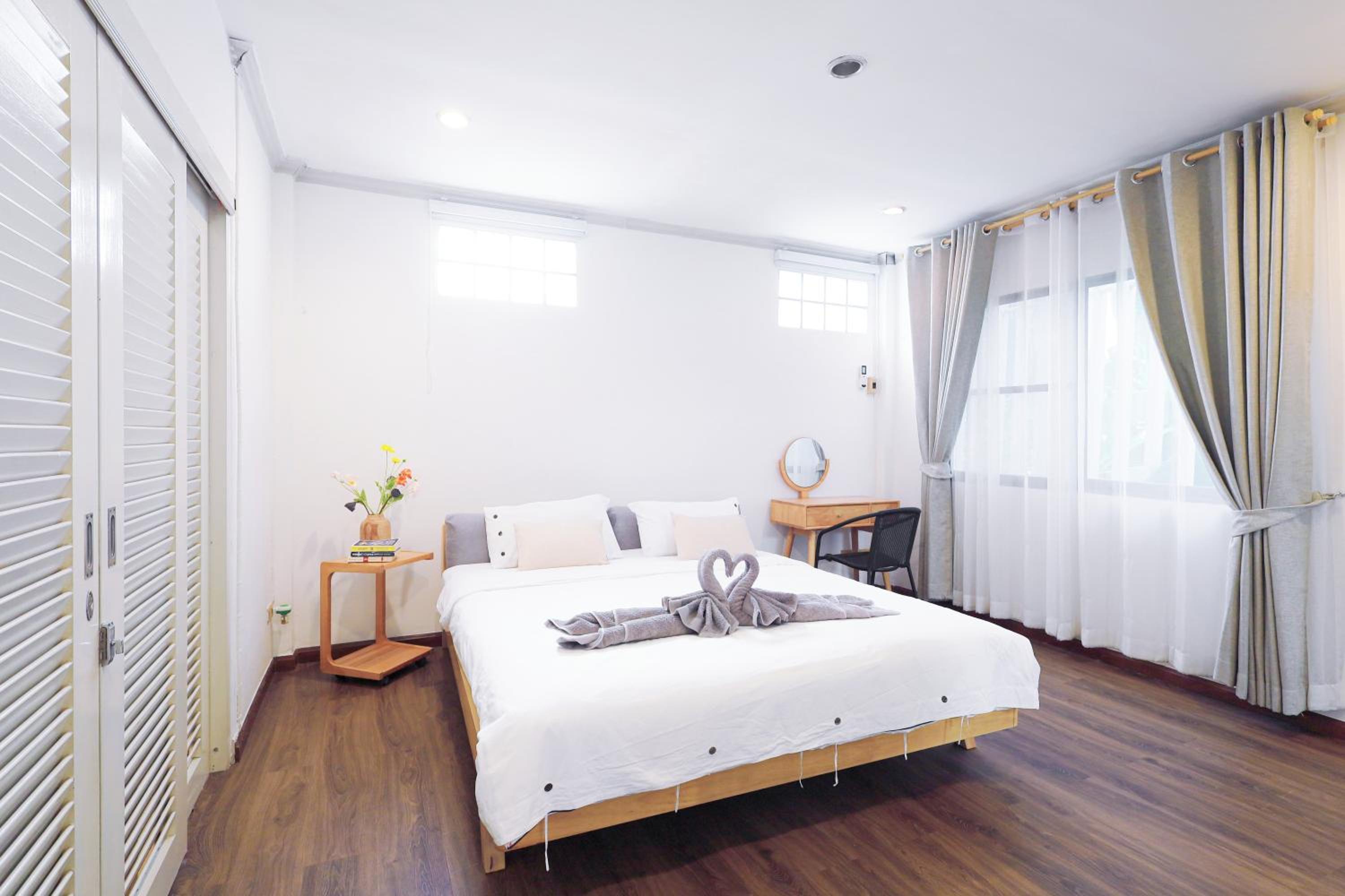 Ratchada Retreat Boutique Villa 1