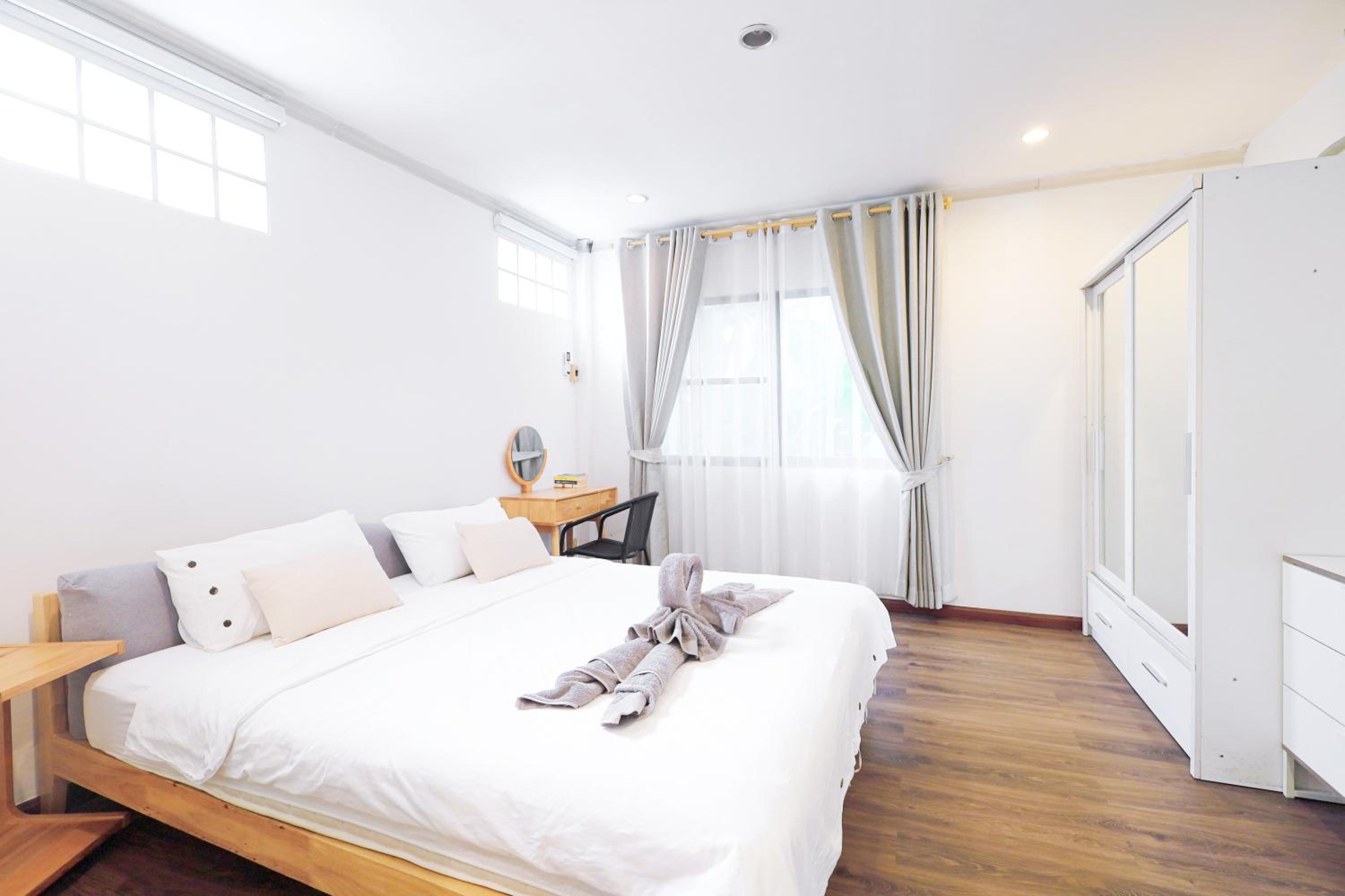 Ratchada Retreat Boutique Villa 1