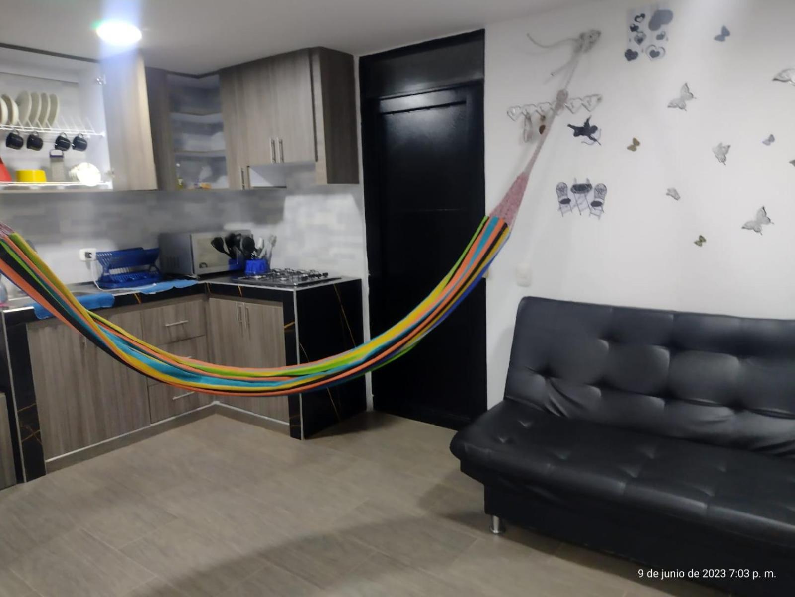 Apartamento con parqueadero y piscina