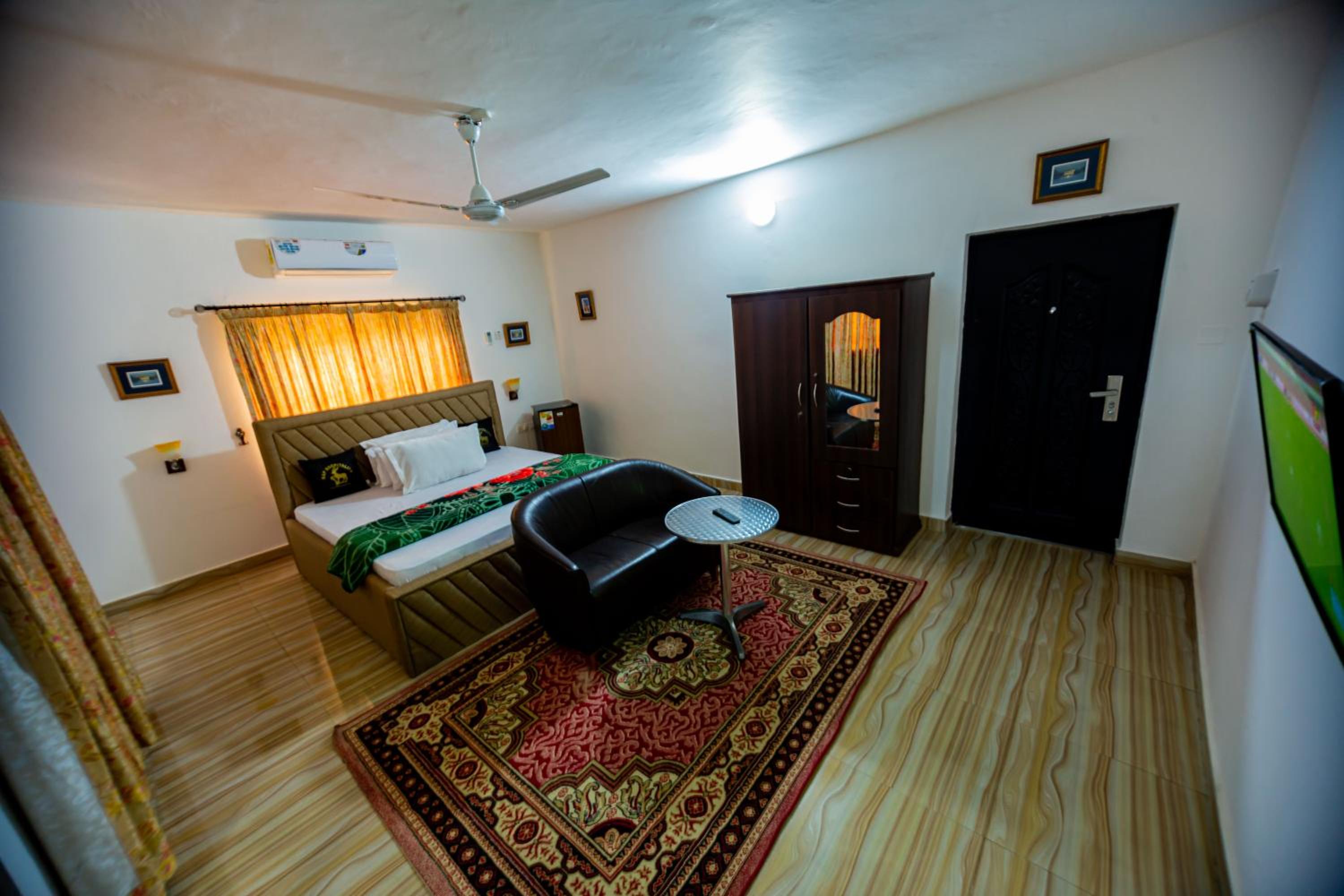 Nap Apartment Hotel