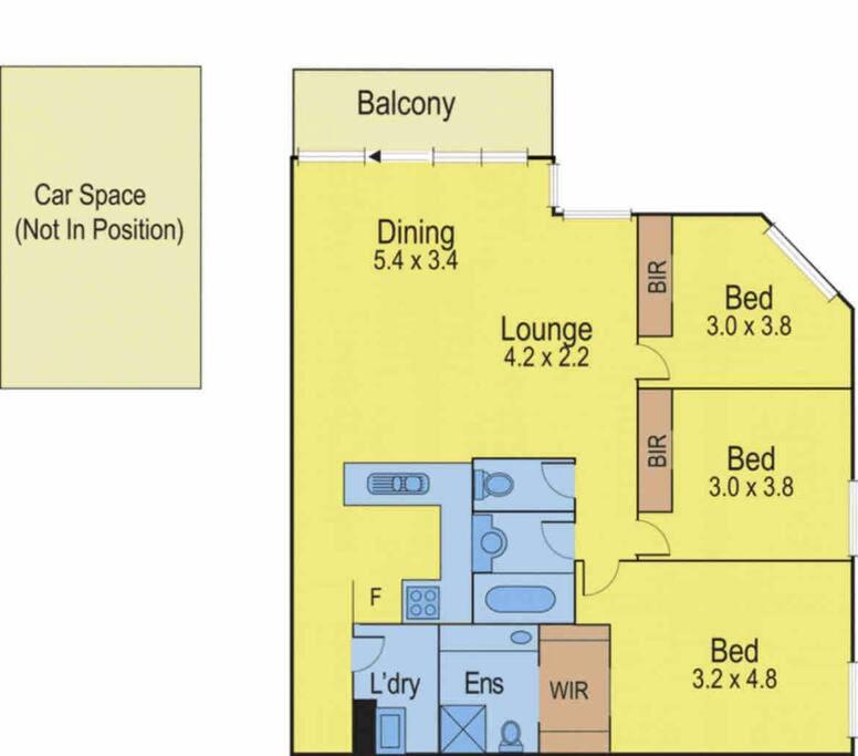 Spacious apartment minutes from the CBD