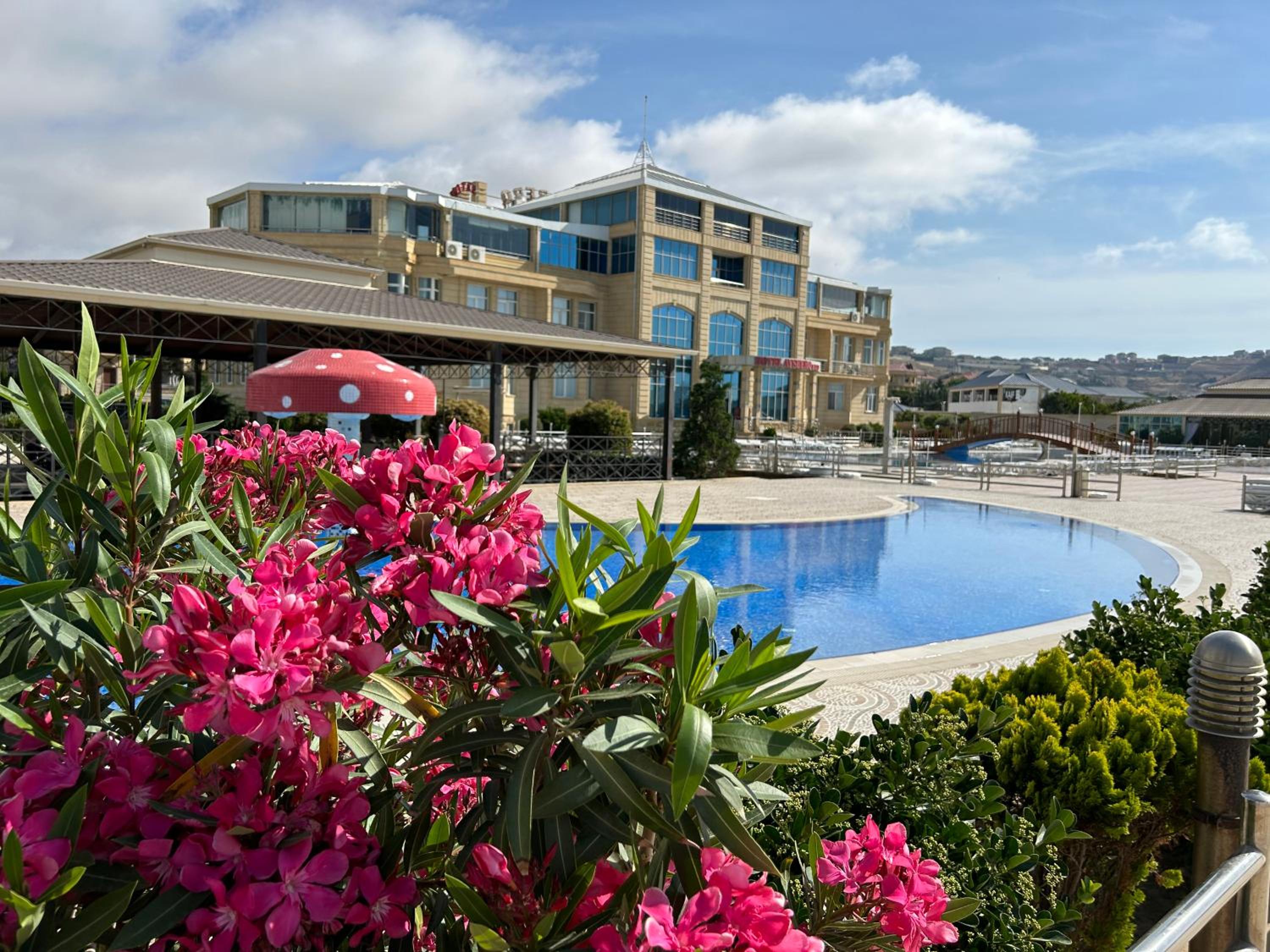 Aysberq Resort view 3