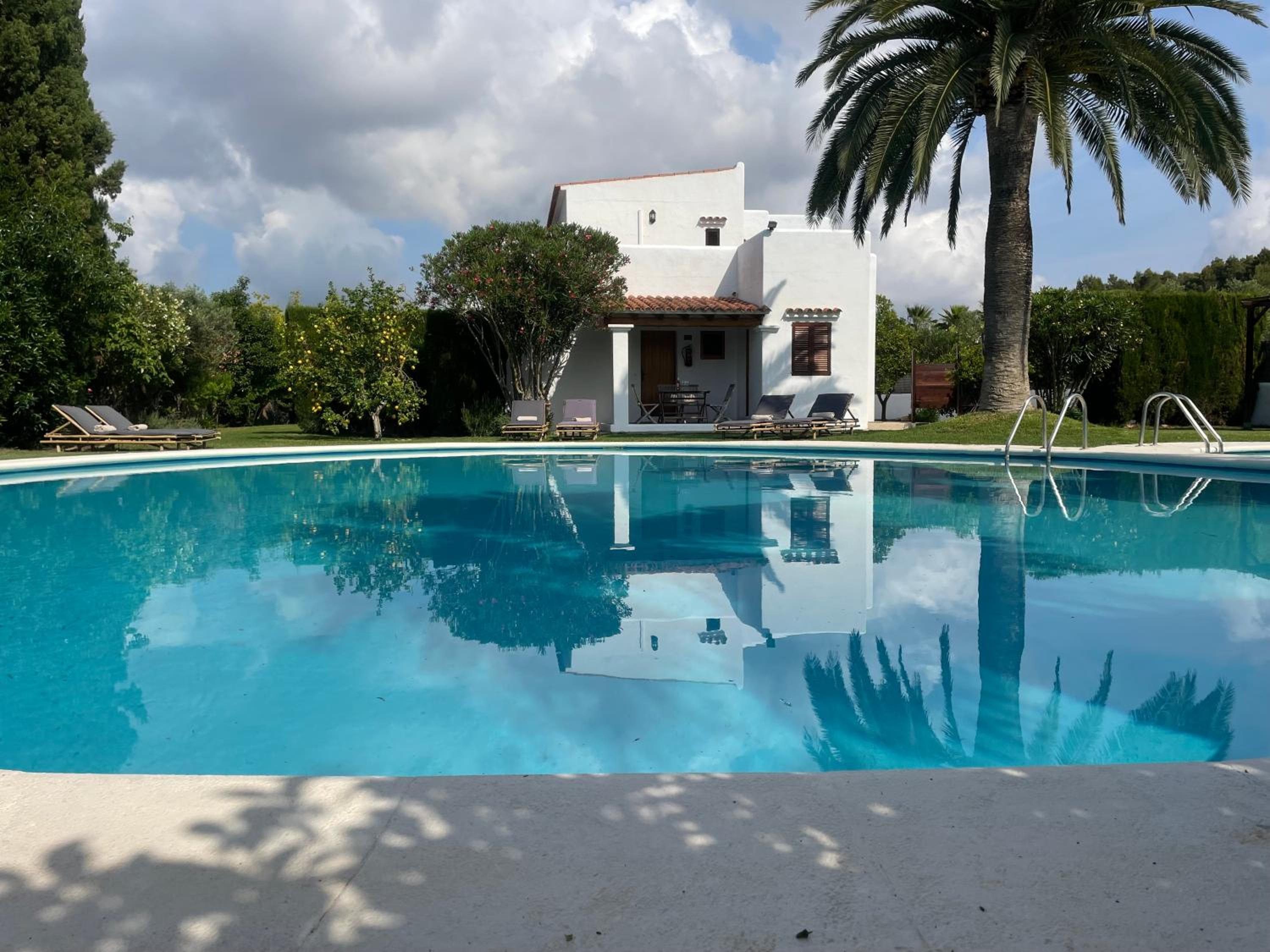 Authentic Villa with amazing pool