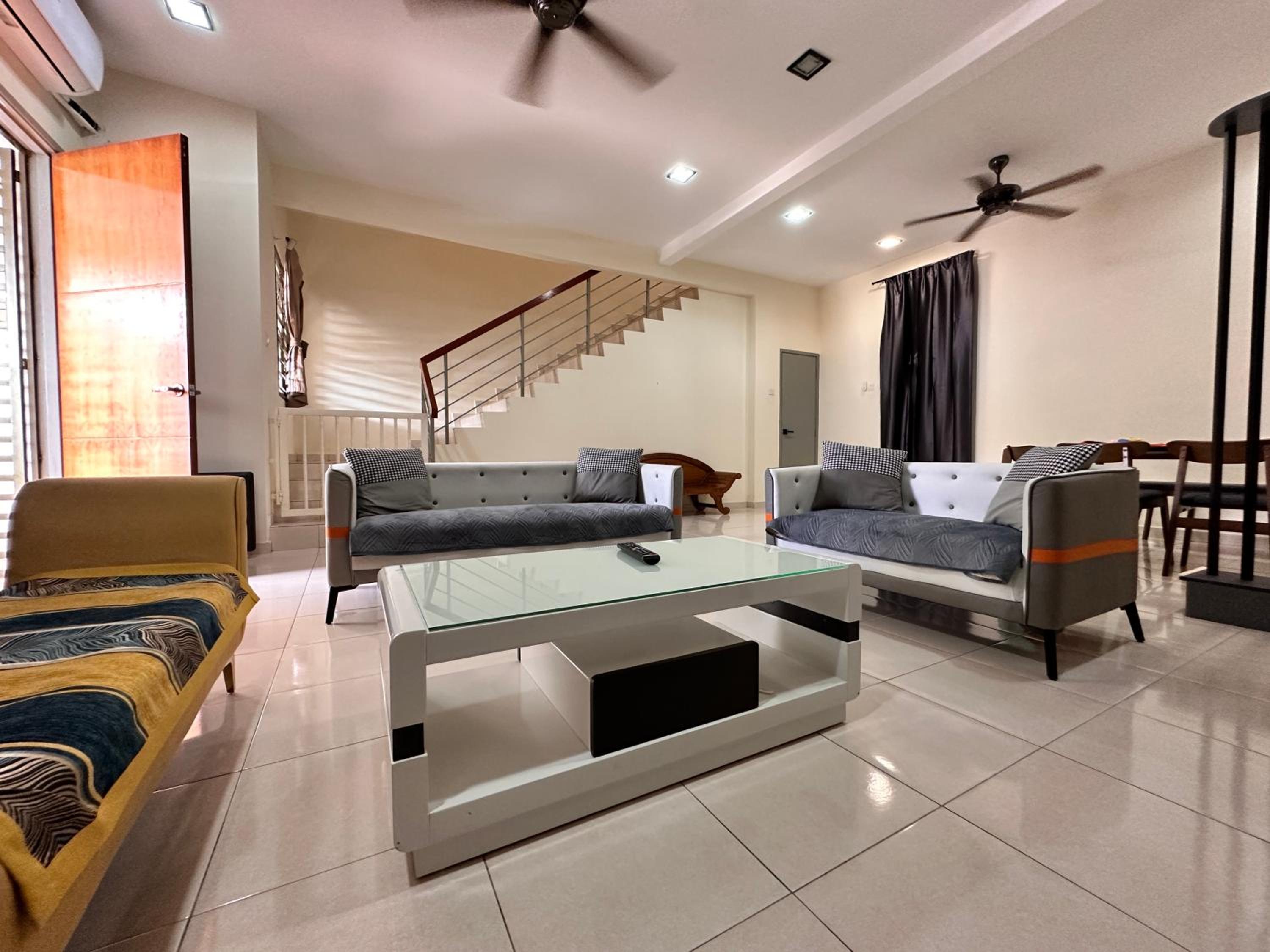 Fitzw Homestay Kota SAS - All rooms with aircond photo 2