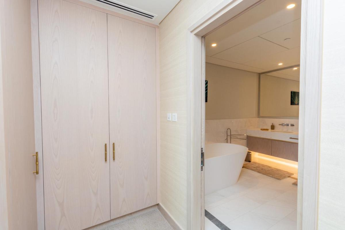 VayK - Luxury High Floor One Bedroom with Iconic Views of Palm Jumeirah