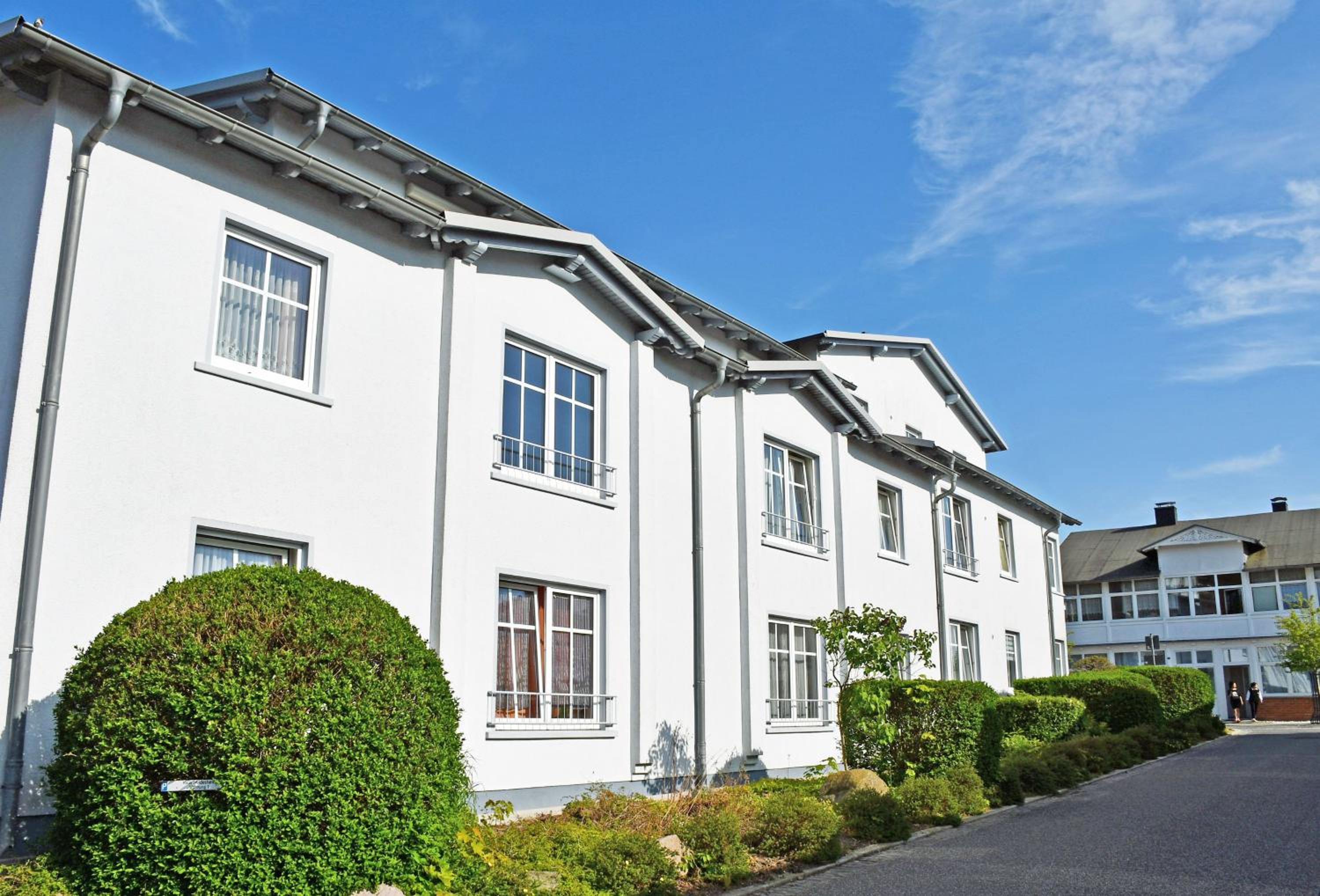 Appartementhaus mit Balkon im Ostseebad Göhren WH