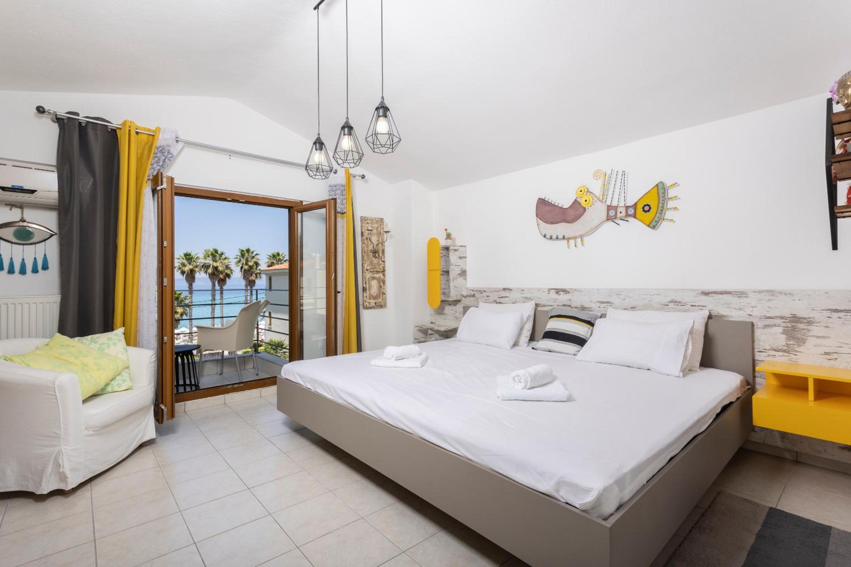 Villa Maravilla - Steps to Beach and Bakalis view 4