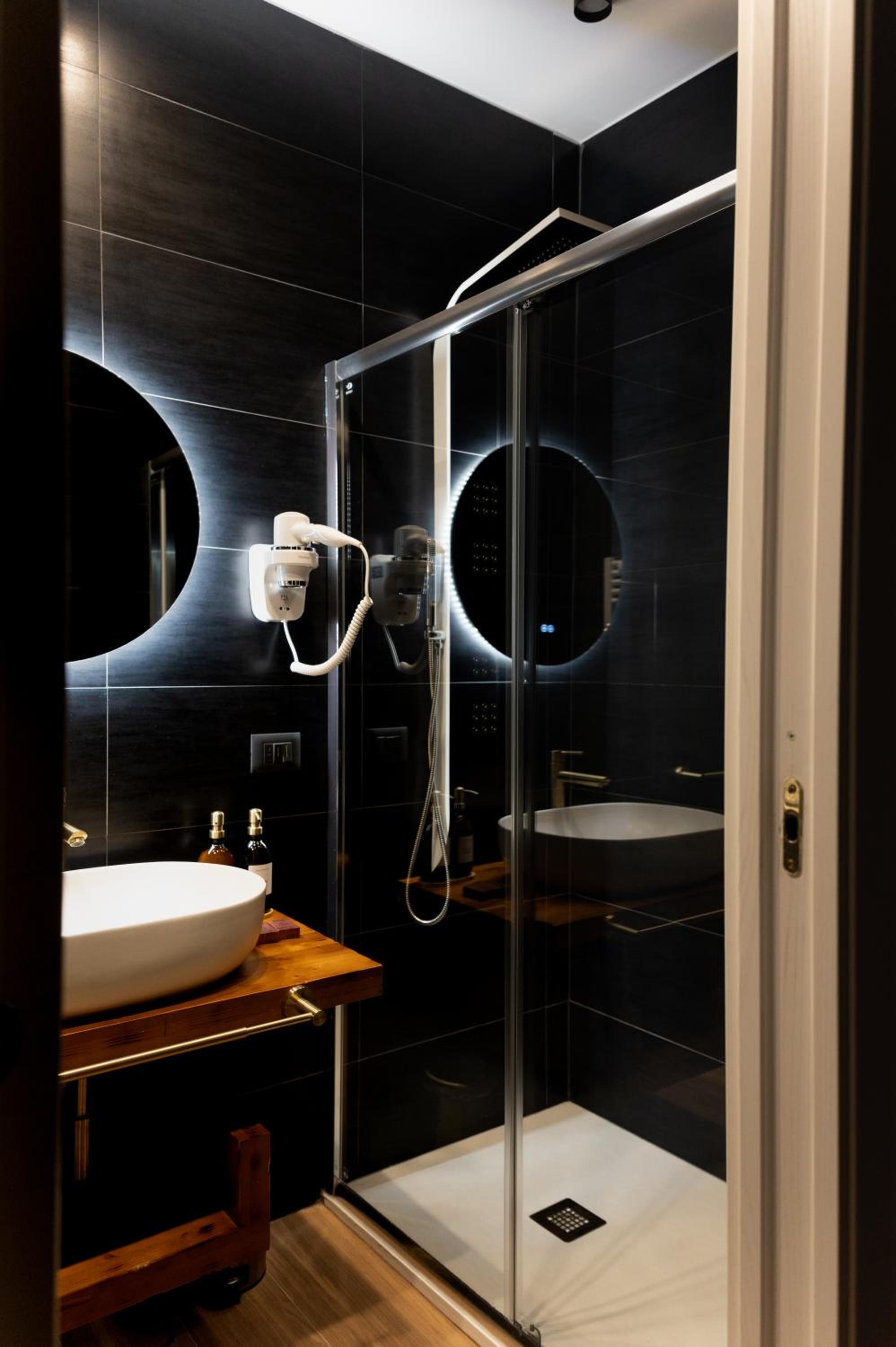 B&Business - Fibra Ultraveloce, Angolo Fitness, SmartWorking & Parcheggio Coperto su Richiesta photo 4