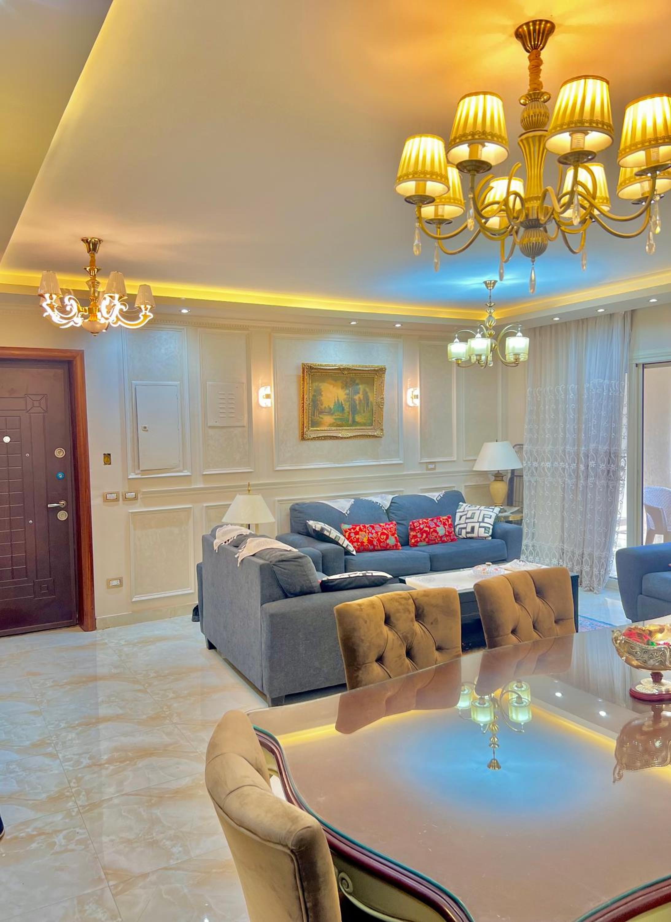 Ultra Luxury 3BR with Pools ,Sports ,Dining in Gated compound, Close to all sites
