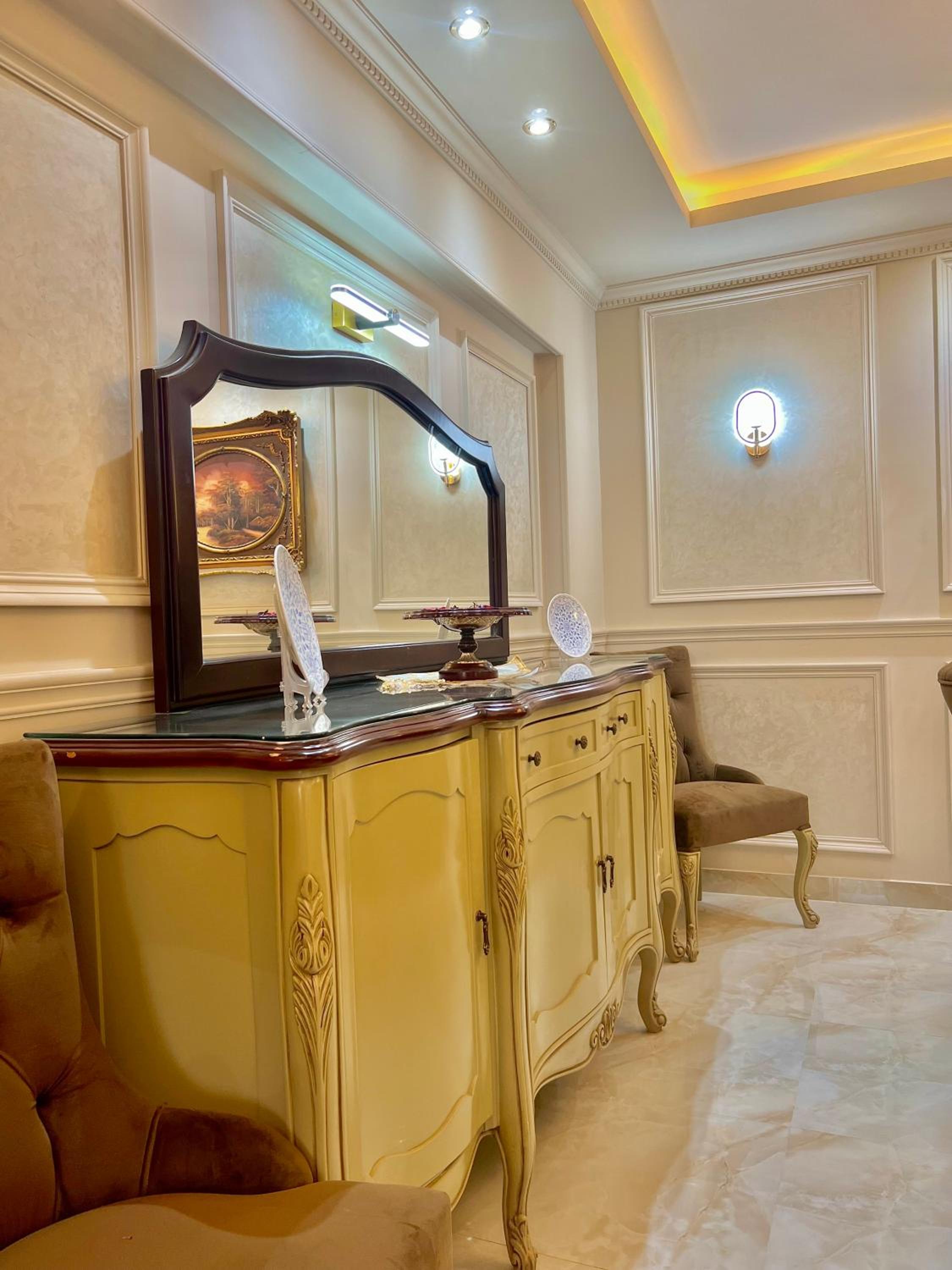 Ultra Luxury 3BR with Pools ,Sports ,Dining in Gated compound, Close to all sites