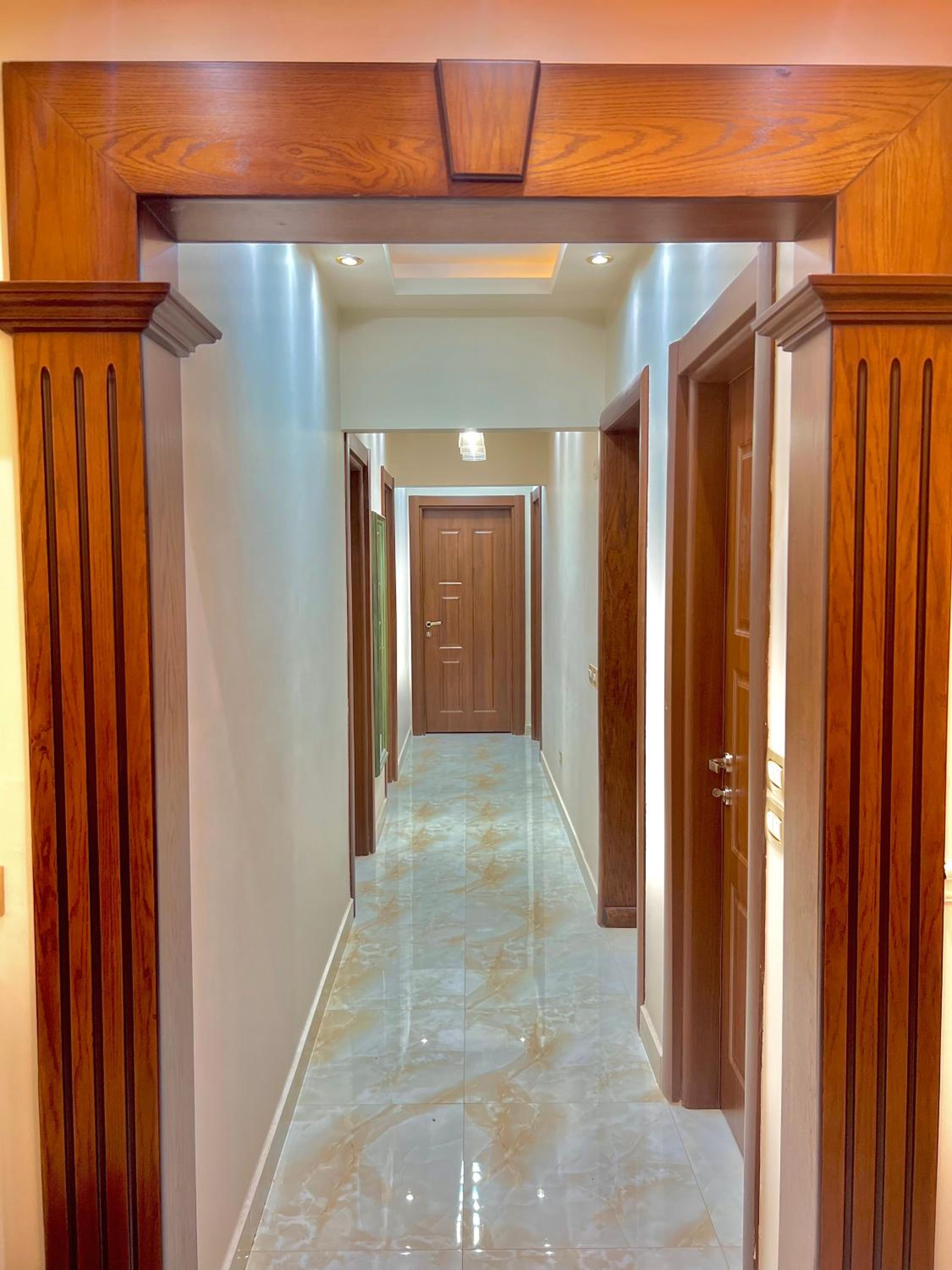 Ultra Luxury 3BR with Pools ,Sports ,Dining in Gated compound, Close to all sites