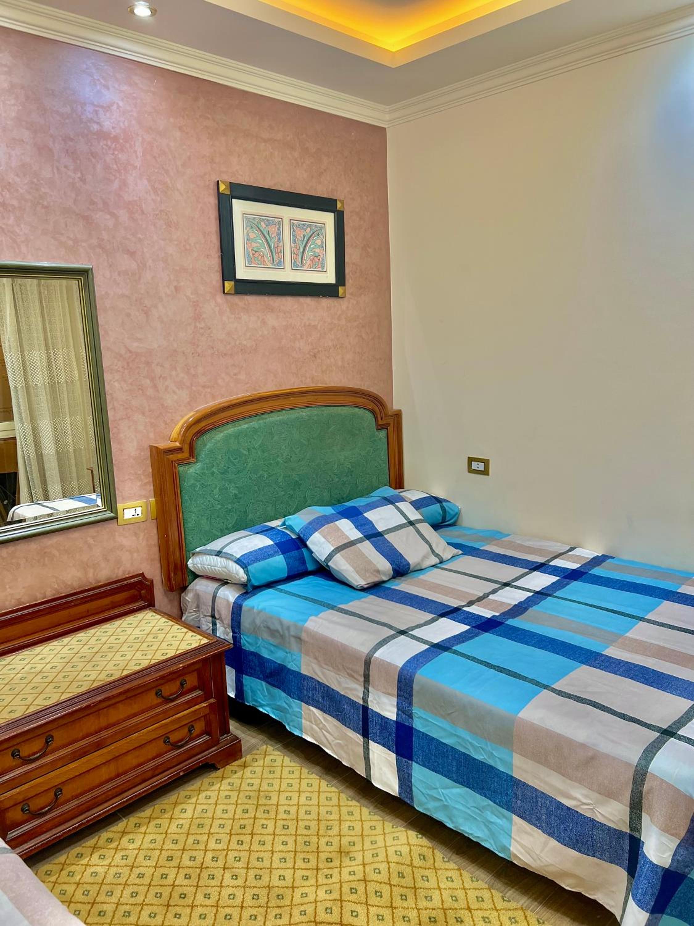 Ultra Luxury 3BR with Pools ,Sports ,Dining in Gated compound, Close to all sites