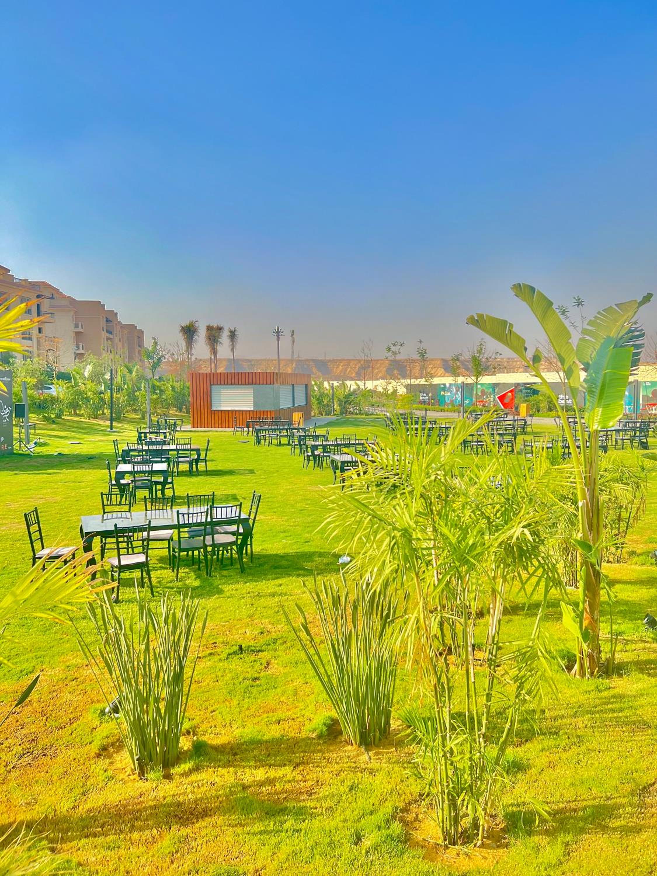 Ultra Luxury 3BR with Pools ,Sports ,Dining in Gated compound, Close to all sites