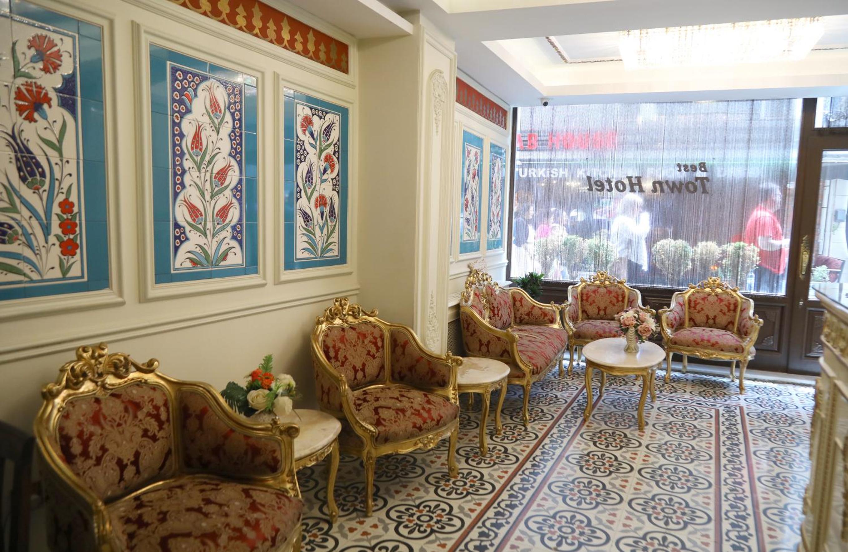 Best Town Hotel - Image 51