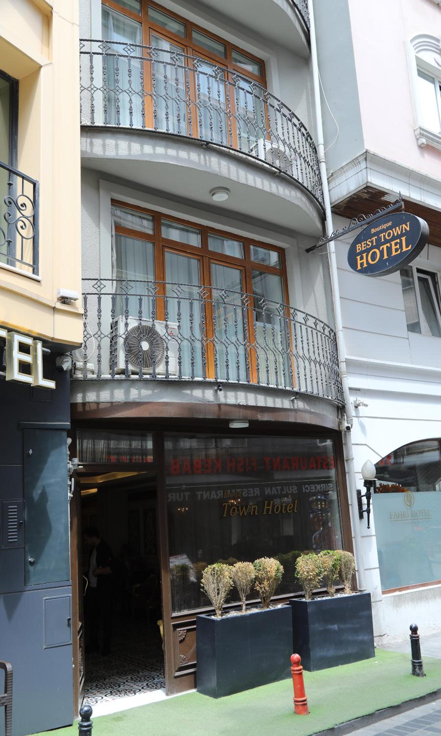 Best Town Hotel - Image 21