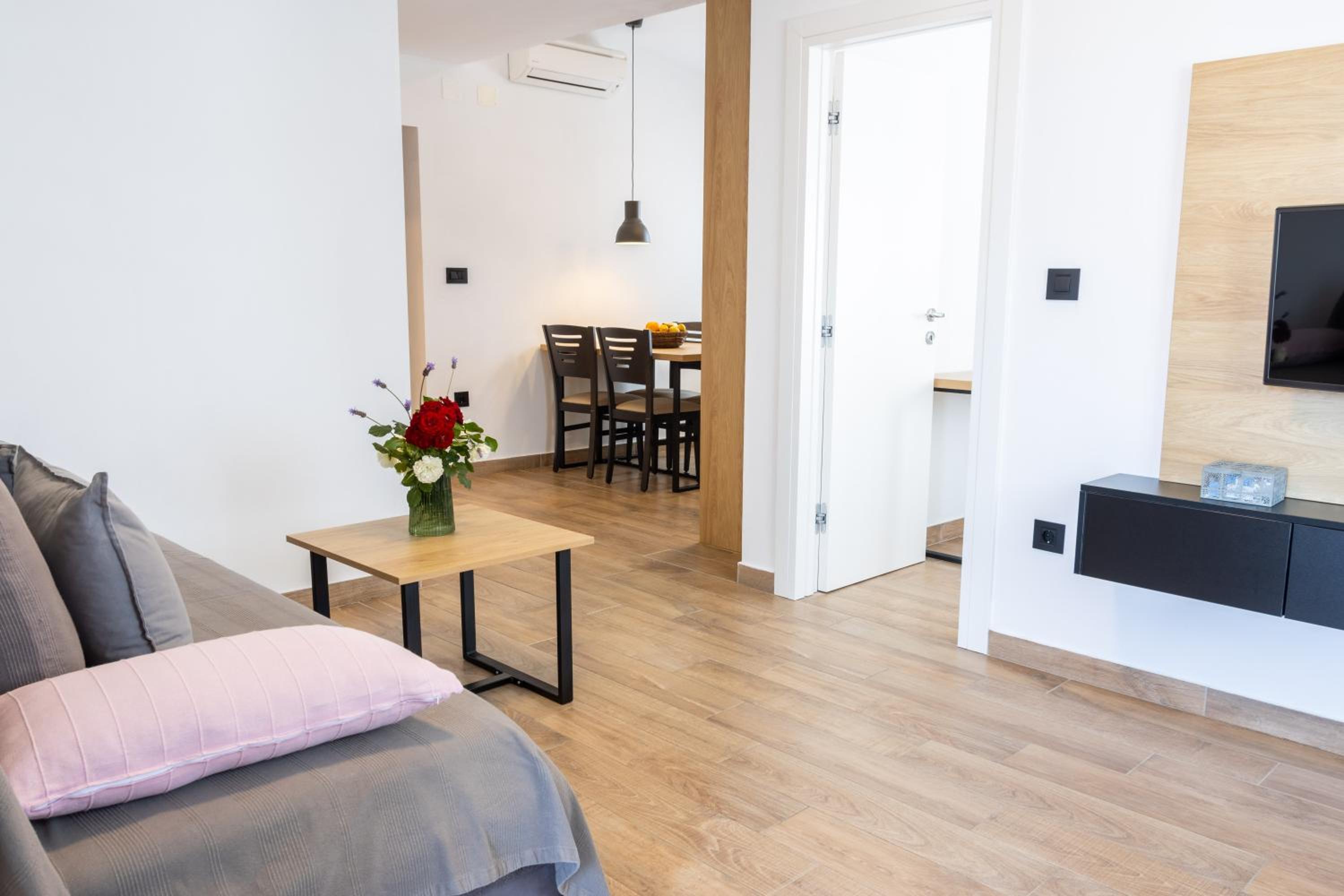 Apartments & rooms Stella Adriatica