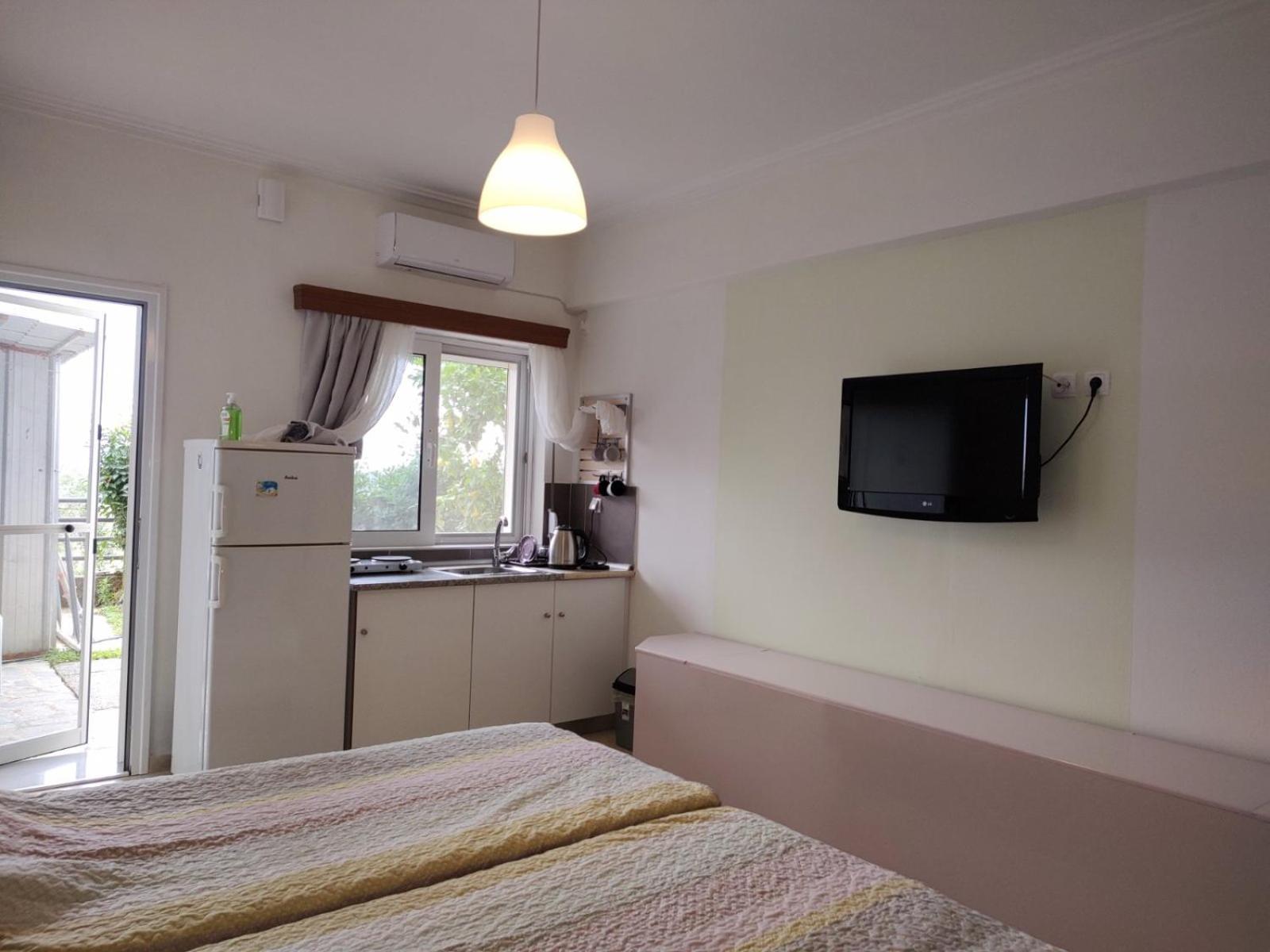 Eva Rooms view 5