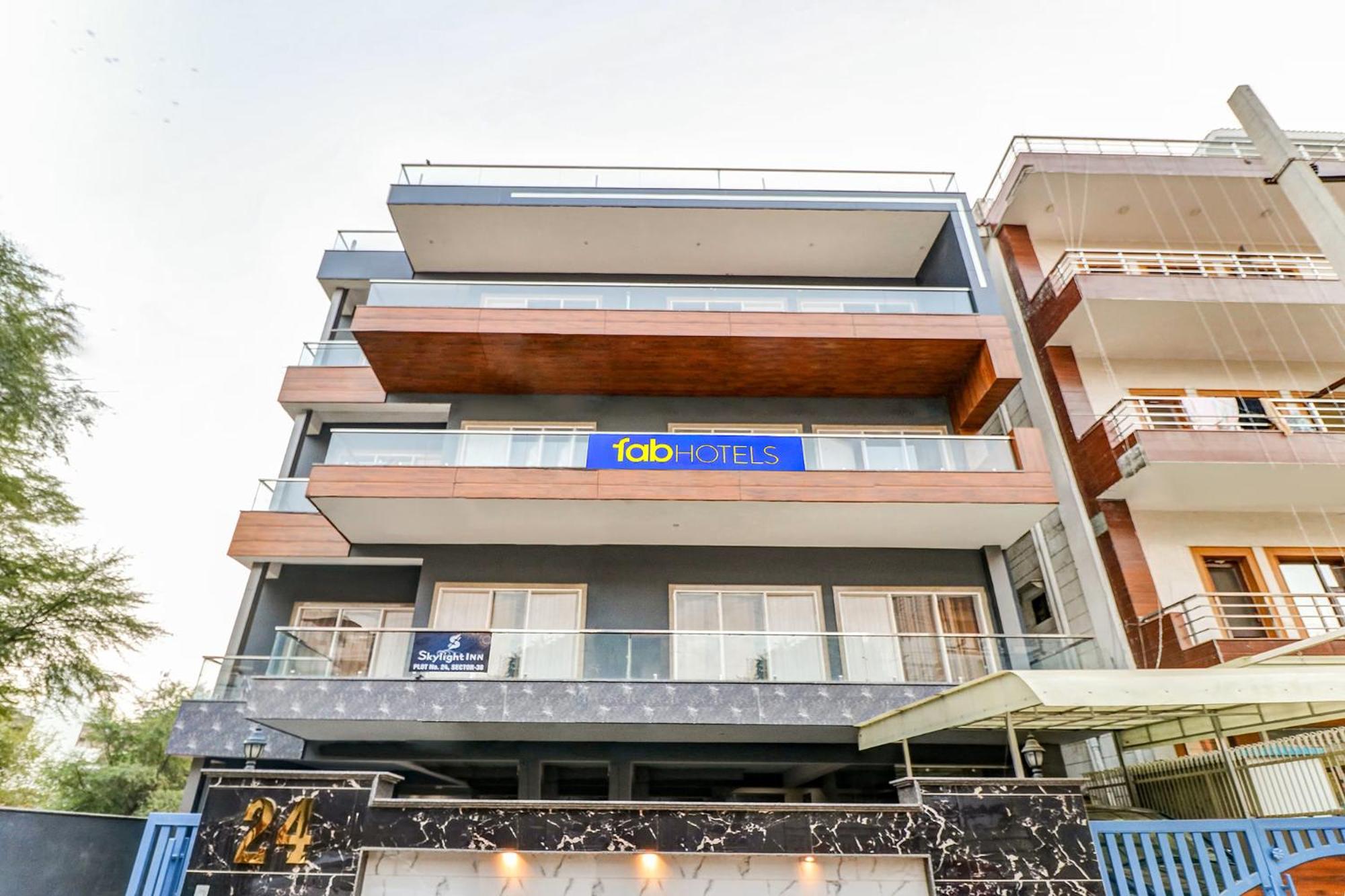 Gurgaon Vacations - FabHotel Skylight Inn Near Medanta Hospital - Property Image 1